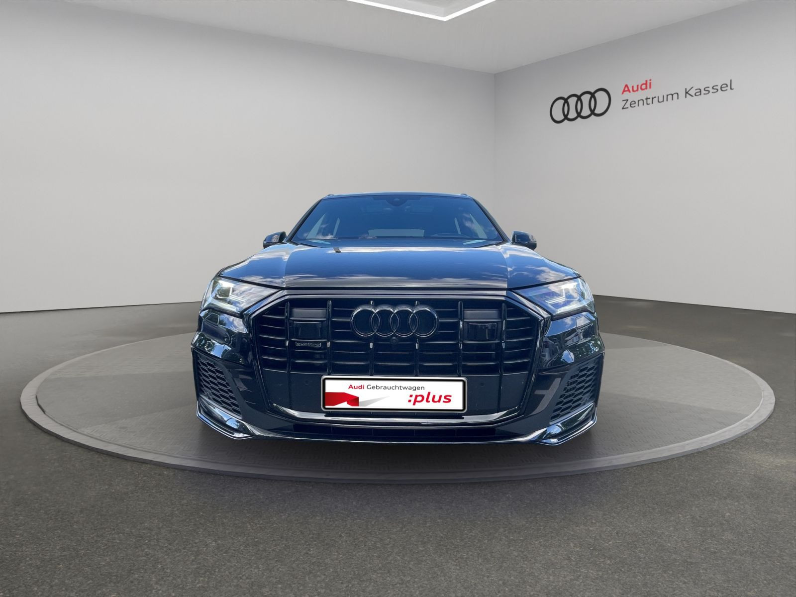 Audi - Q7_10