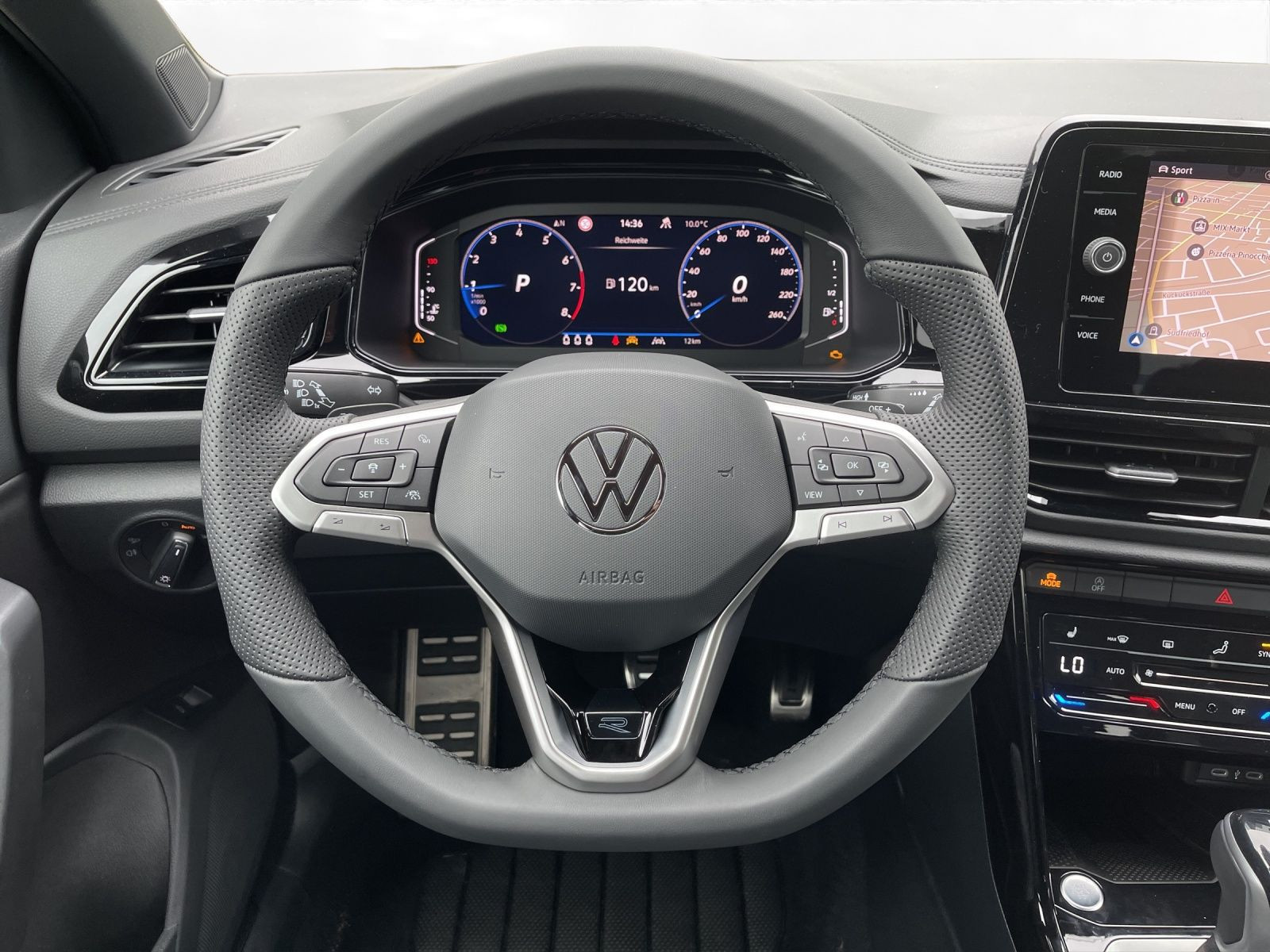 Volkswagen - T-Roc_10
