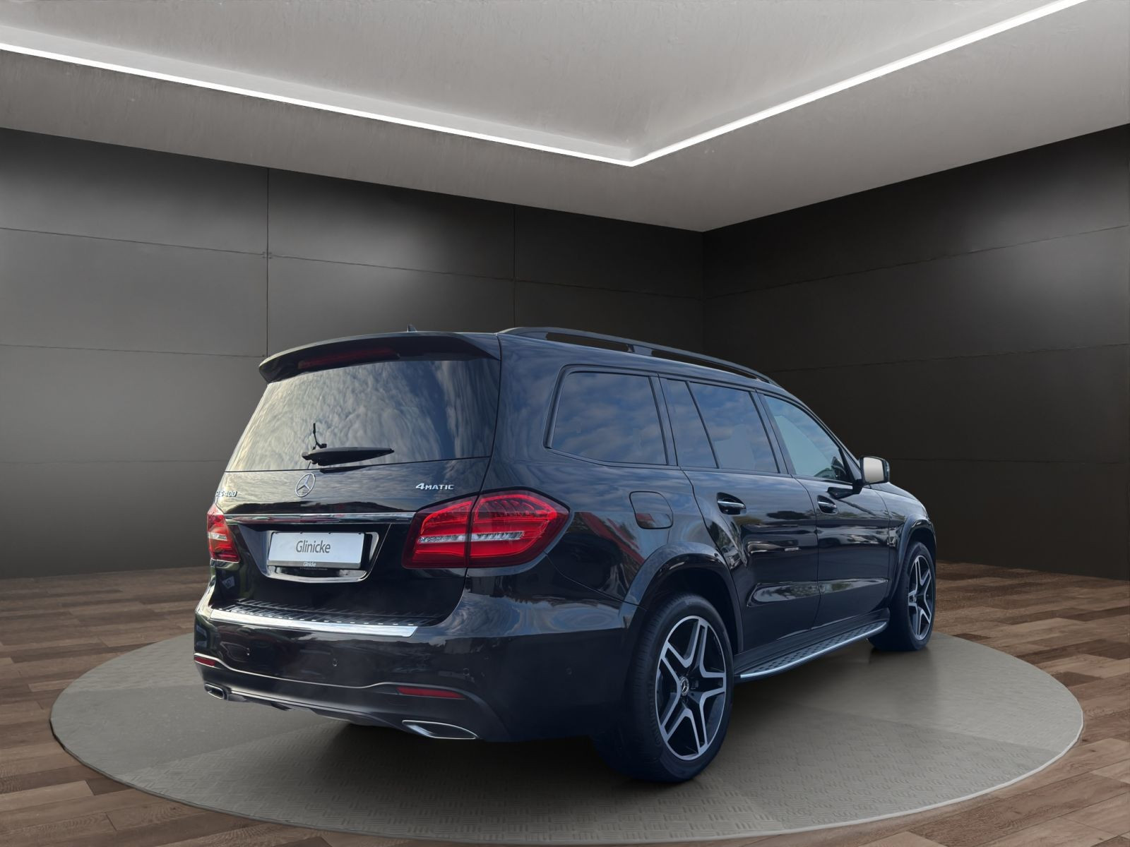 Mercedes-Benz - GLS 400_2