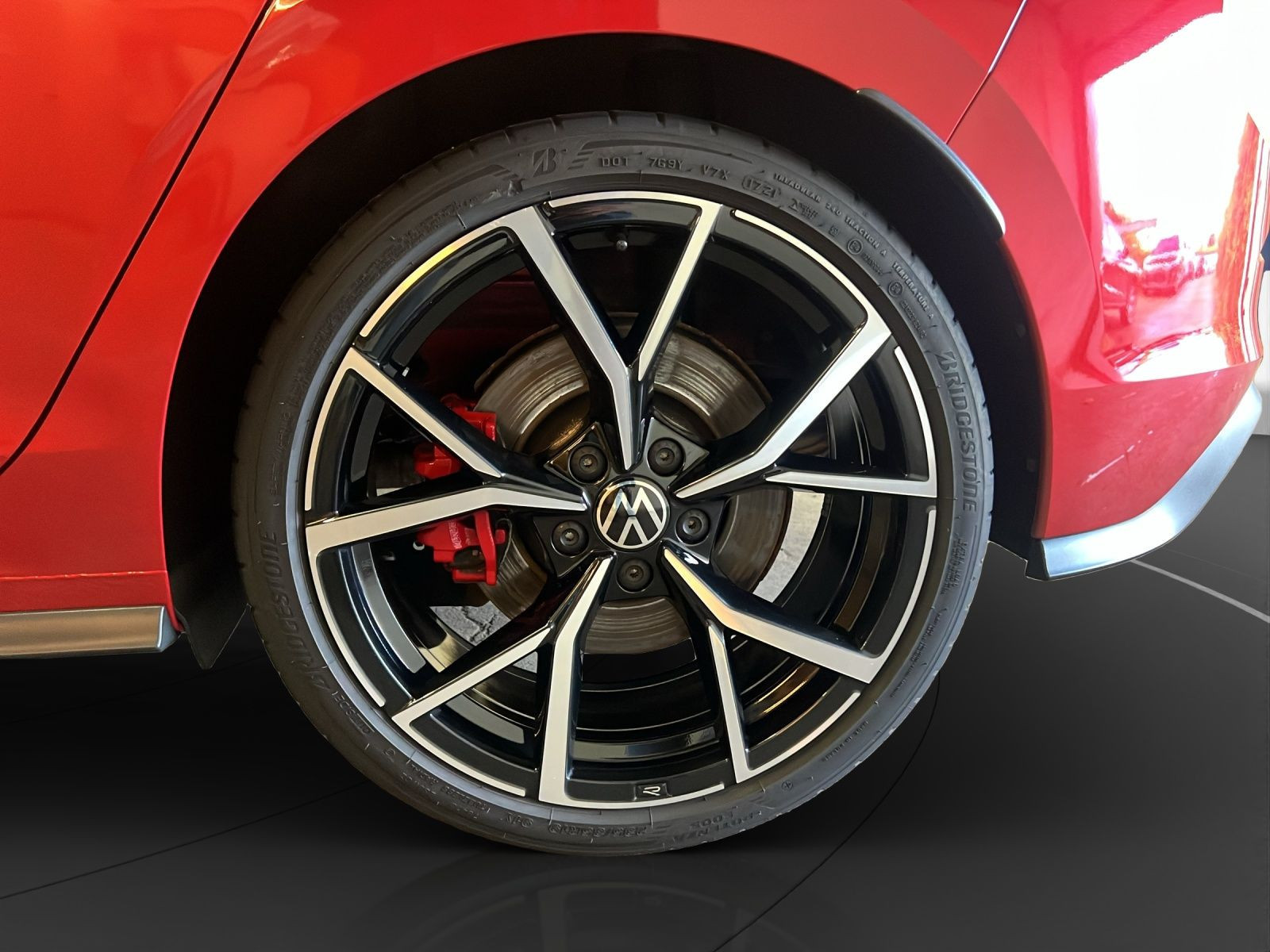 Volkswagen - Golf GTI_14