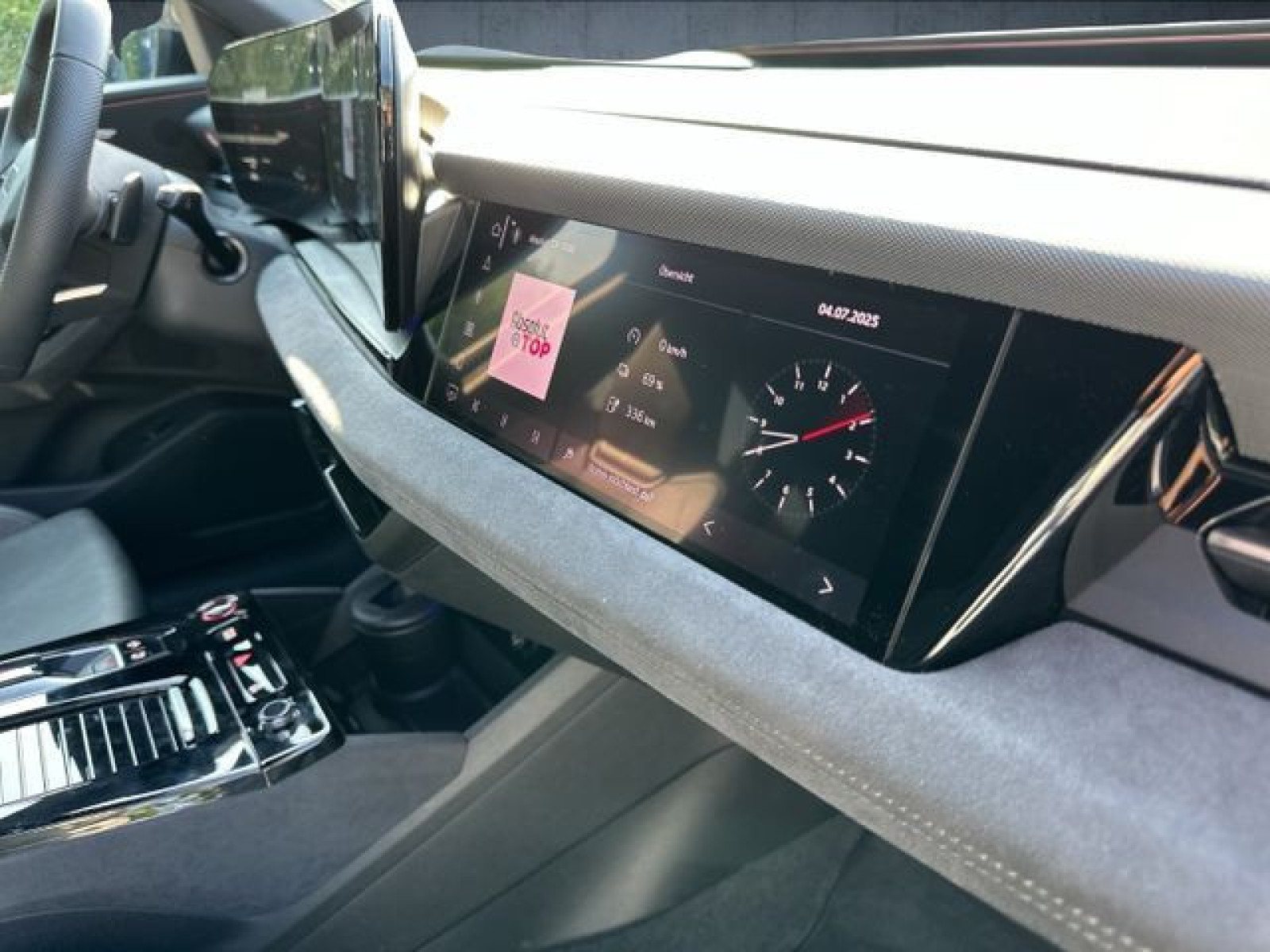 Audi - SQ6 SUV e-tron_20