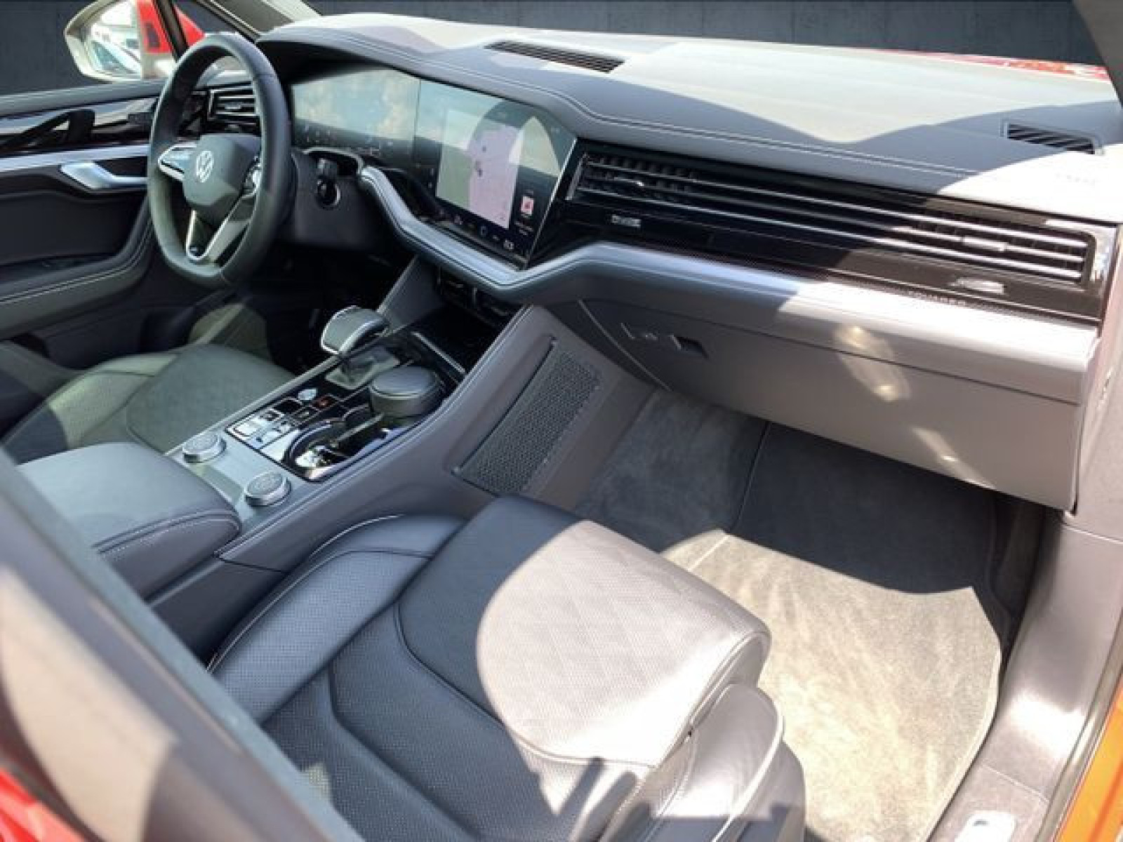 Volkswagen - Touareg_16