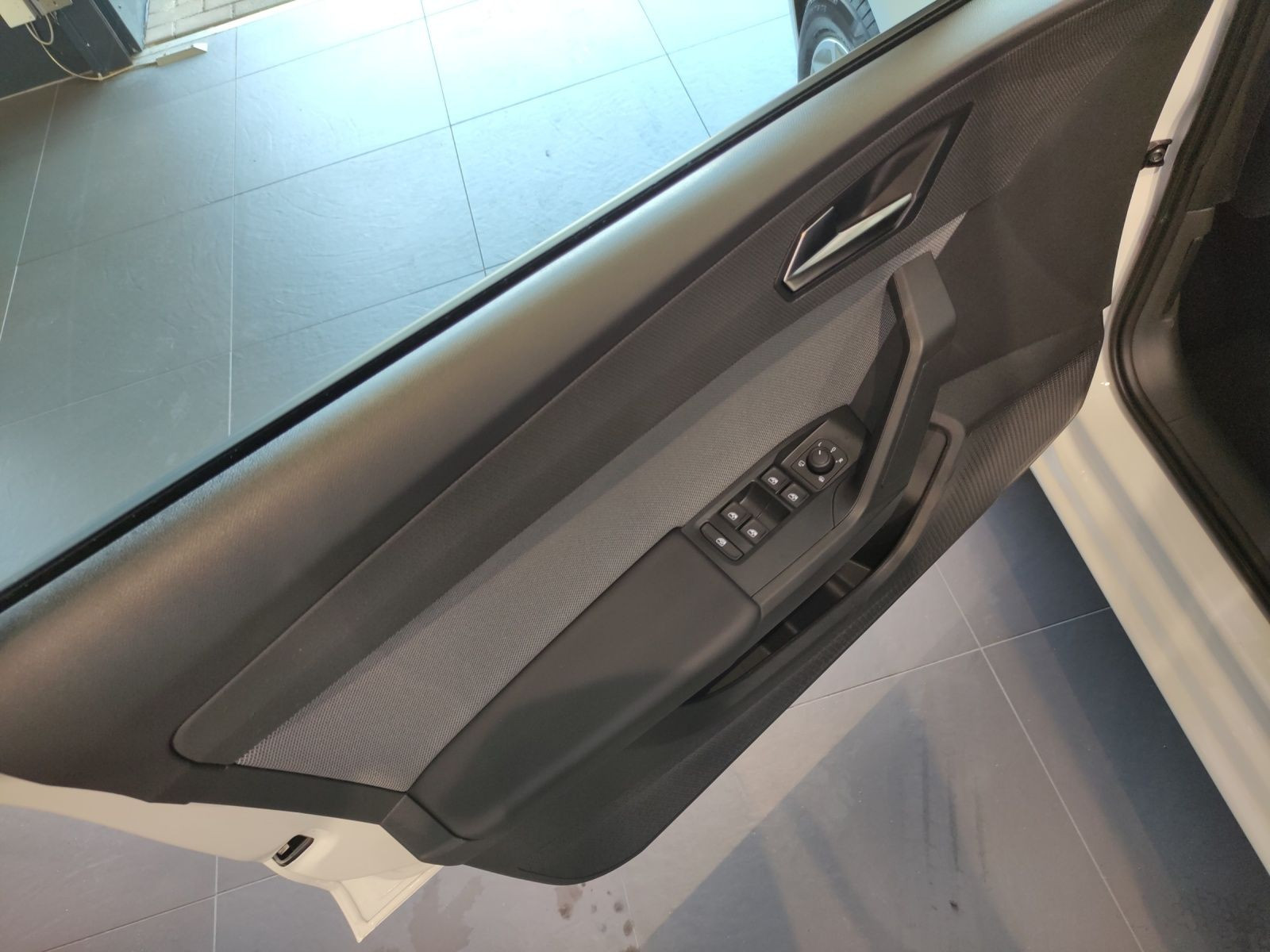 Seat - Leon_17
