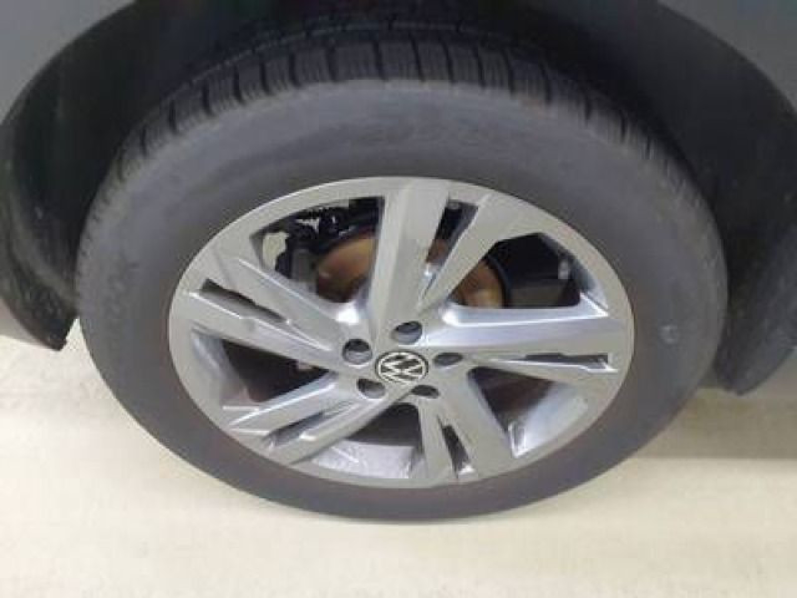 Volkswagen - T-Cross_18