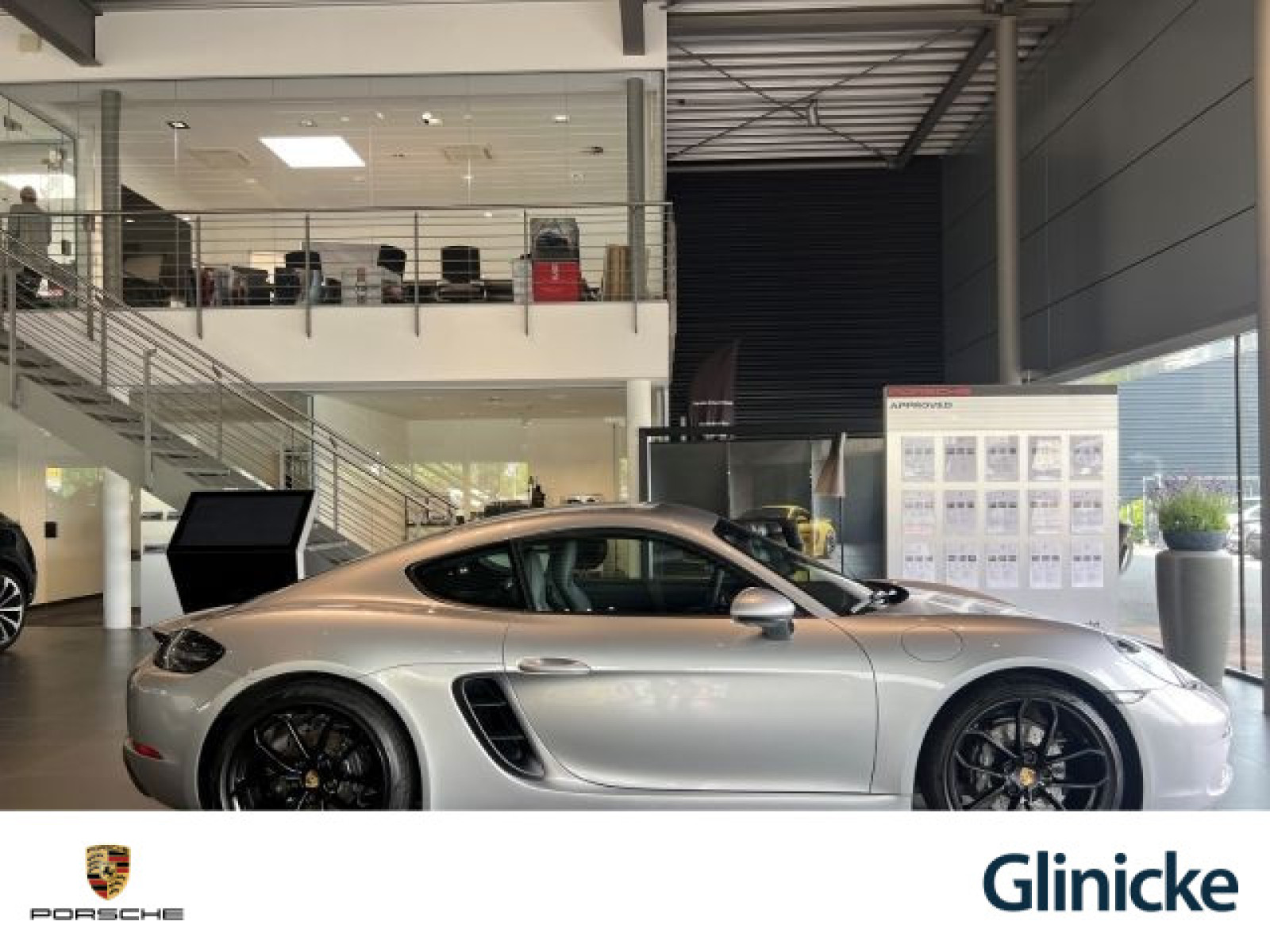 Porsche - Cayman_7