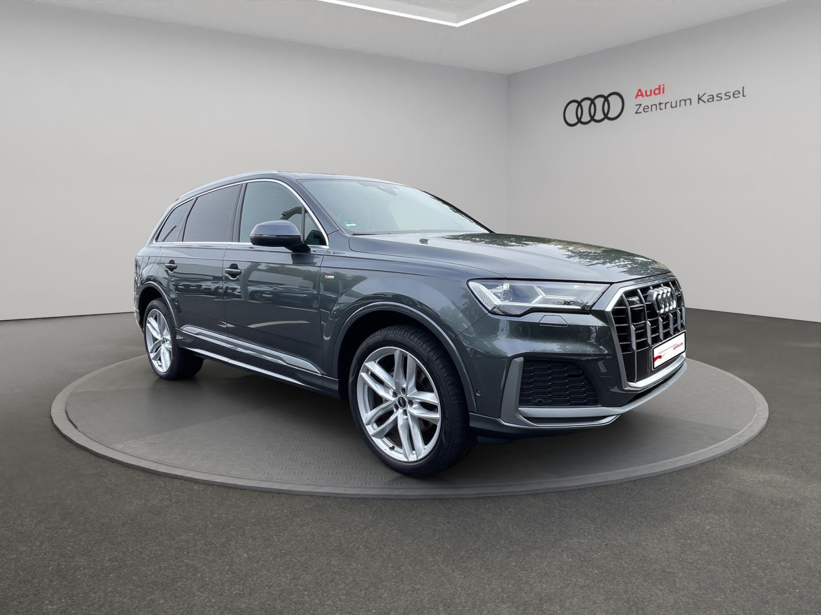 Audi - Q7_9