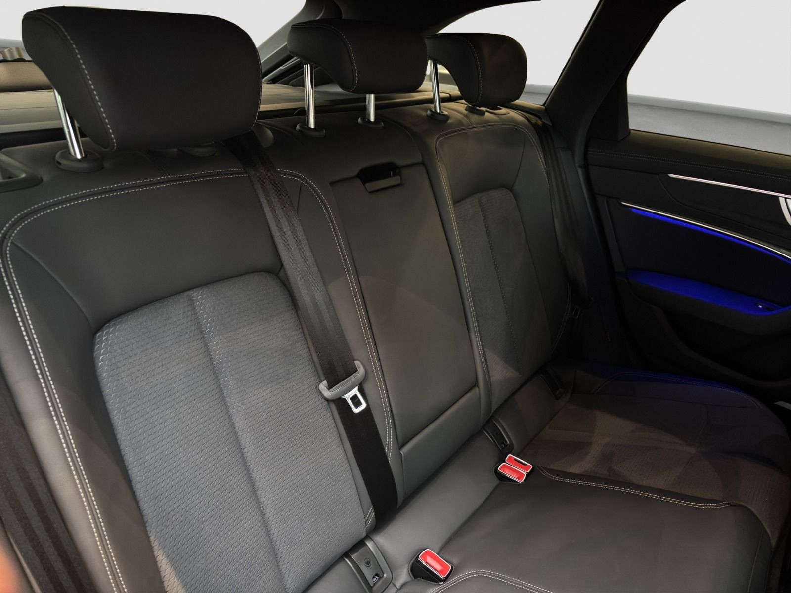 Audi - A6 Avant_21