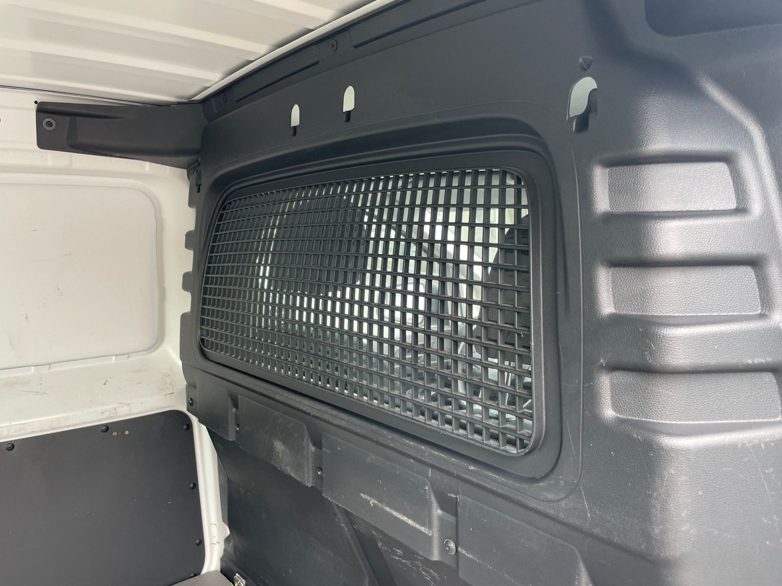 Volkswagen - Caddy Cargo_7
