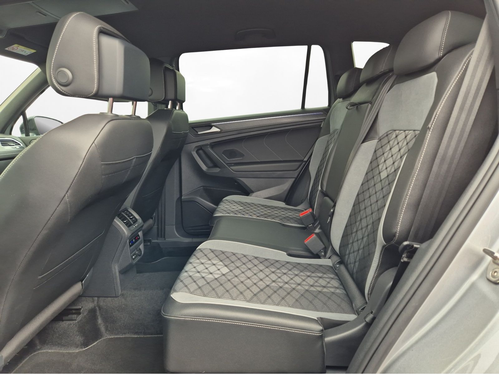 Volkswagen - Tiguan Allspace_5