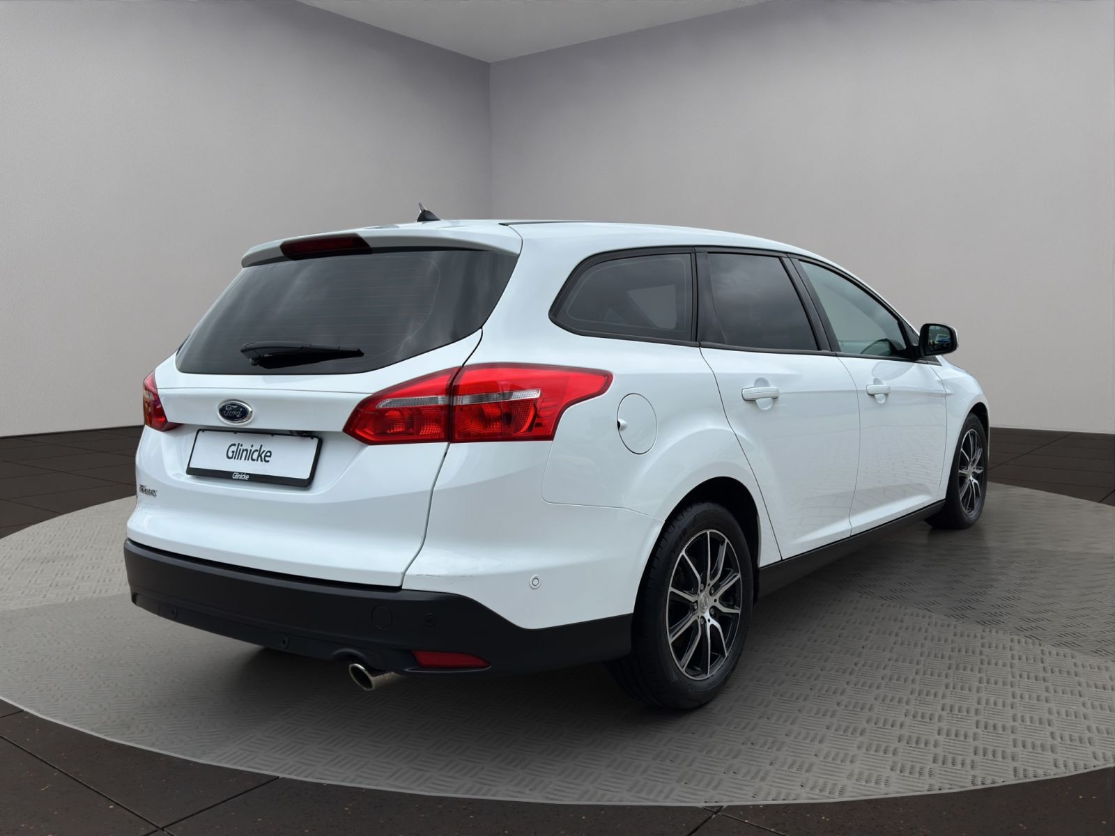 Ford - Focus_5