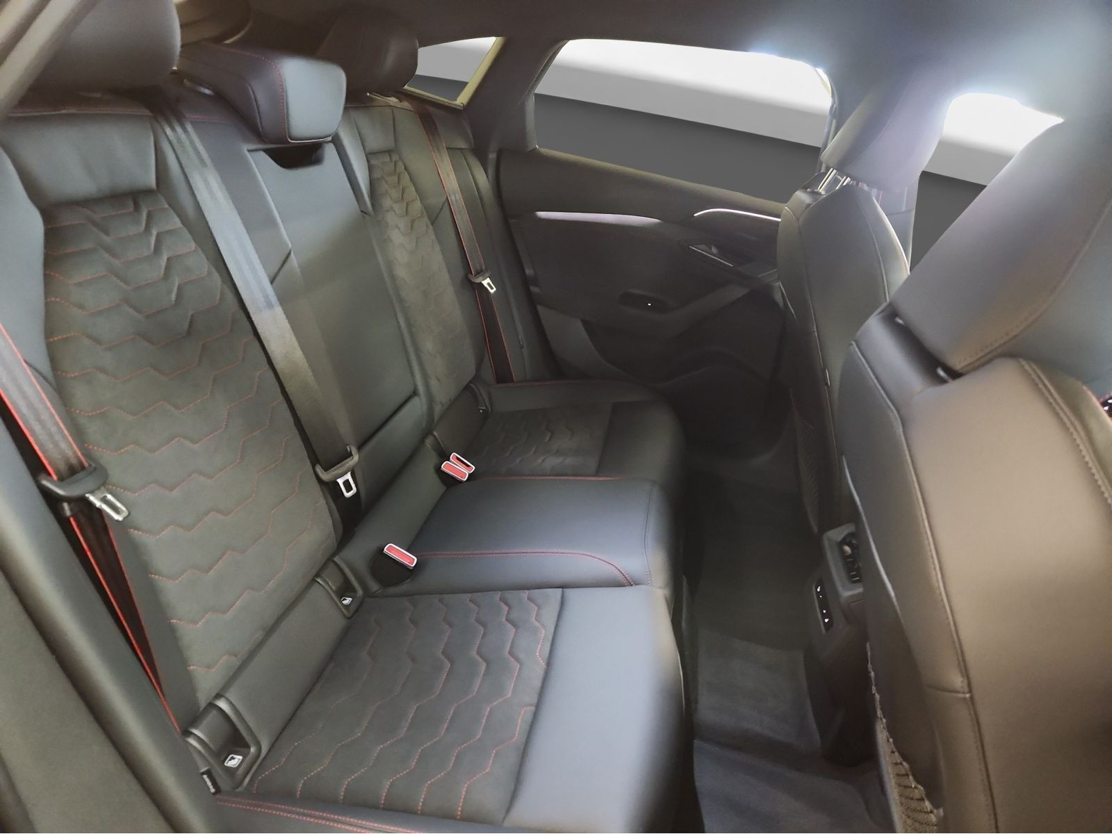 Audi - A6 Sportback e-tron_20