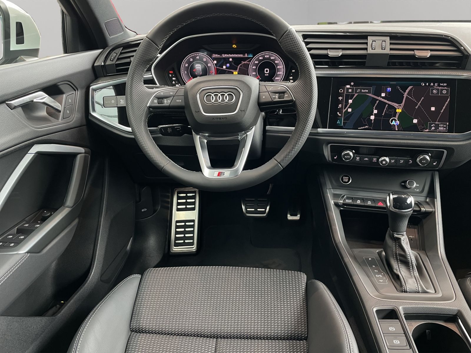 Audi - Q3 Sportback_17