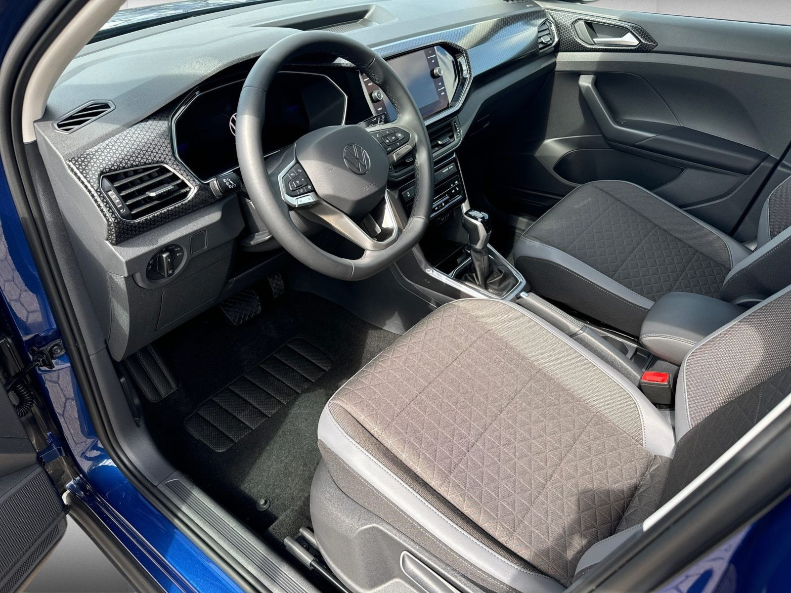 Volkswagen - T-Cross_10