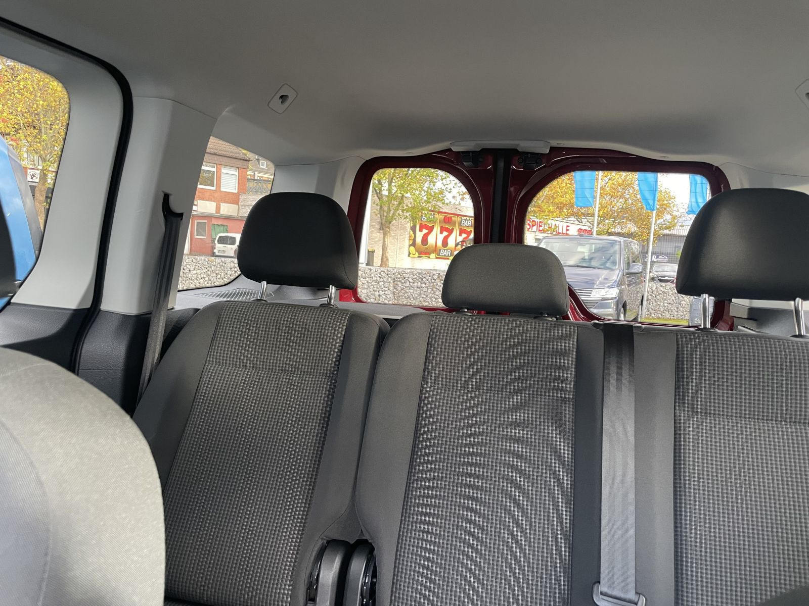 Volkswagen - Caddy_15