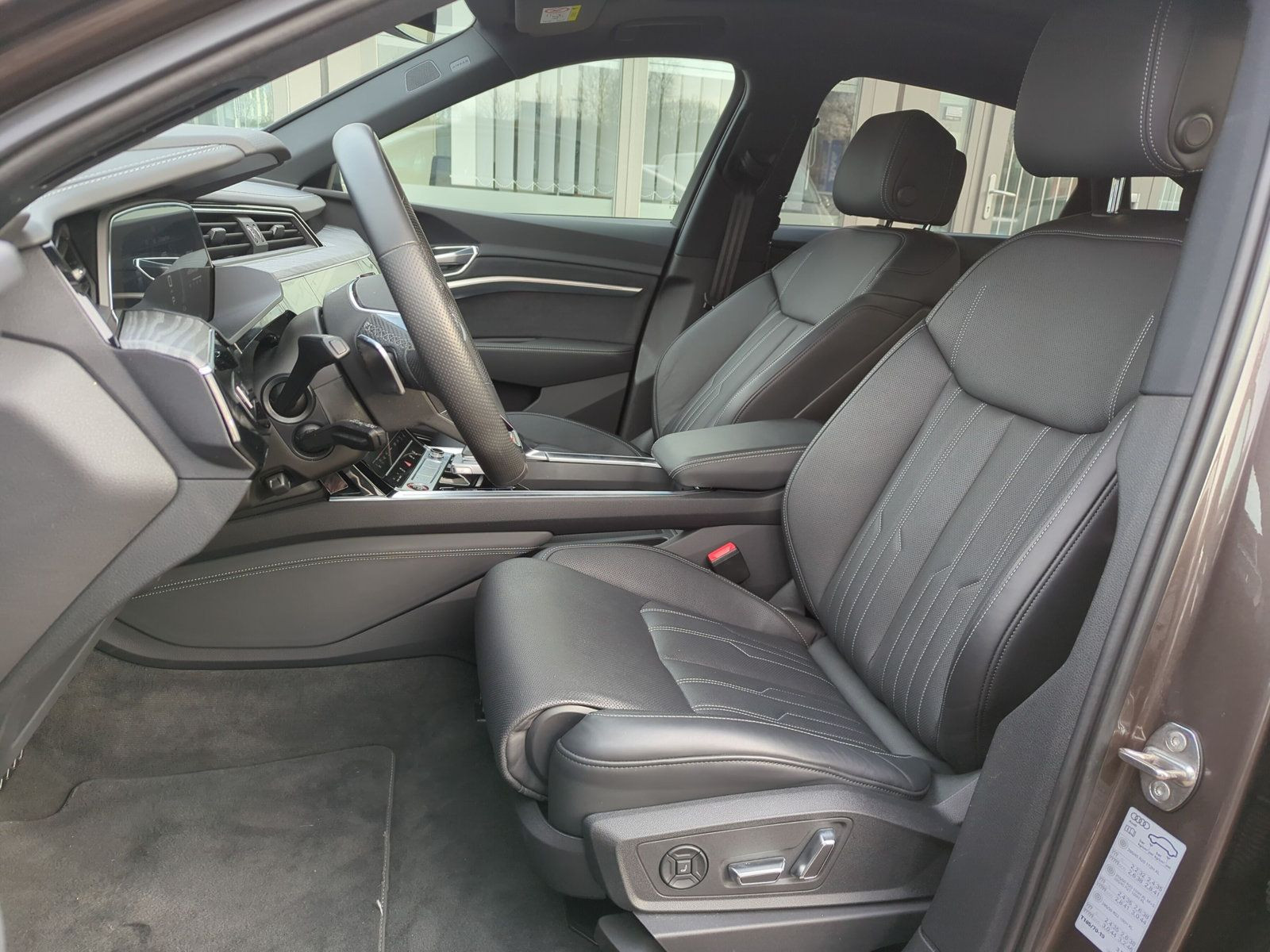 Audi - e-tron S Sportback_11