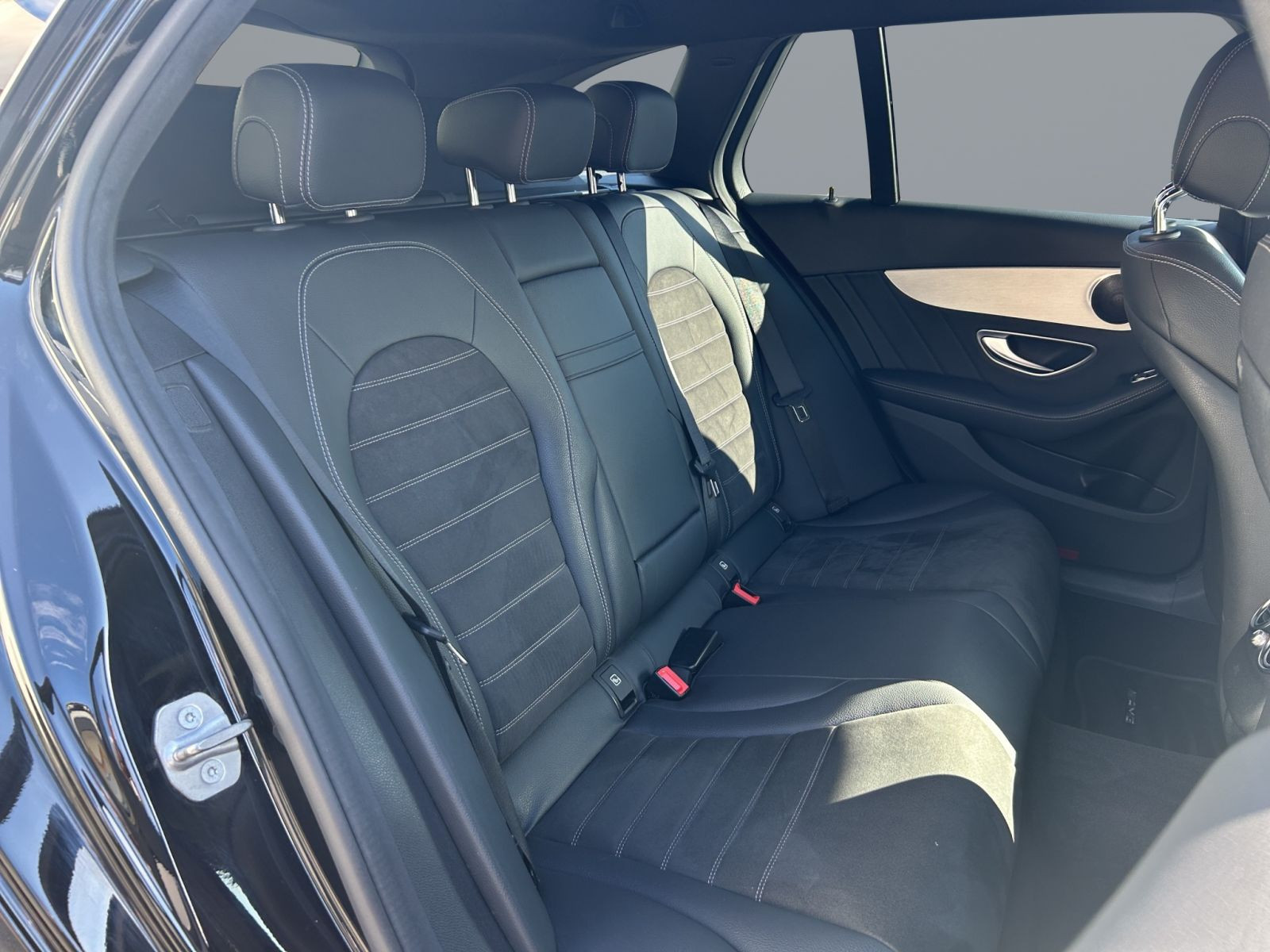 Mercedes-Benz - C 300_5