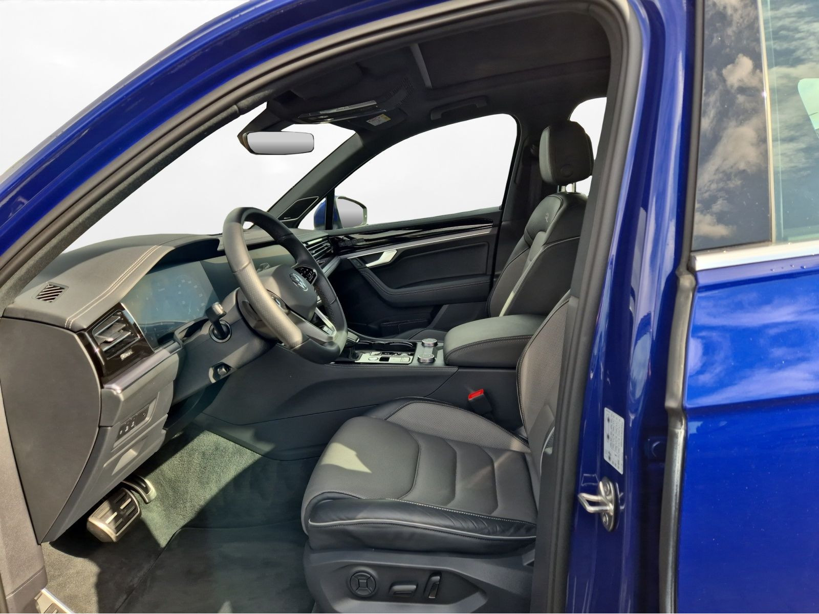 Volkswagen - Touareg_4