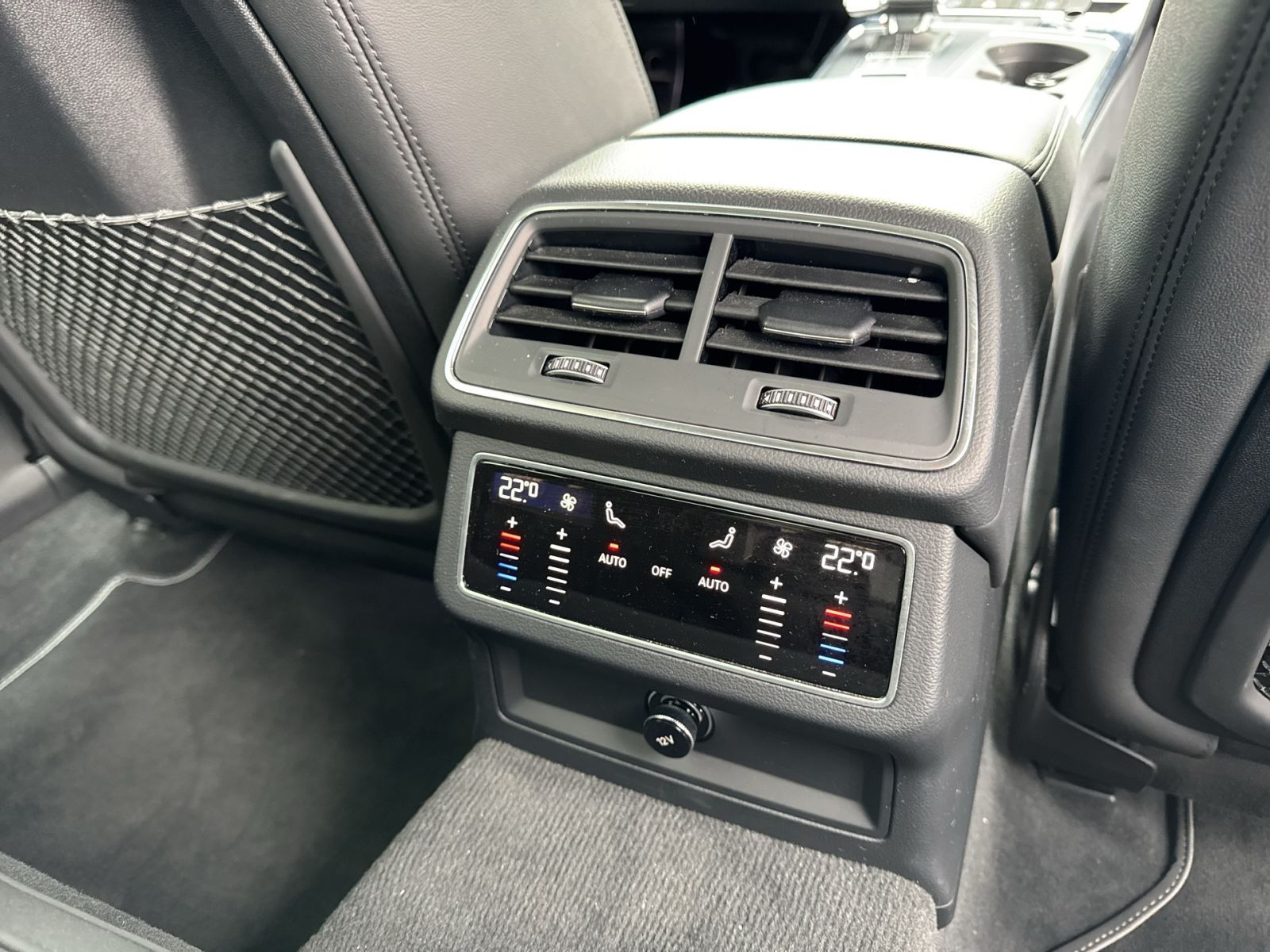 Audi - S6 Limousine_21