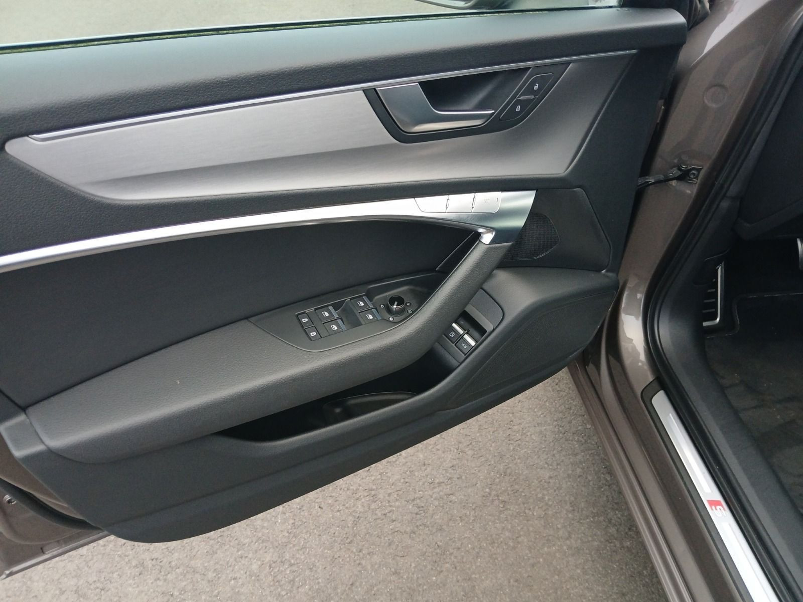 Audi - A6 Avant_11