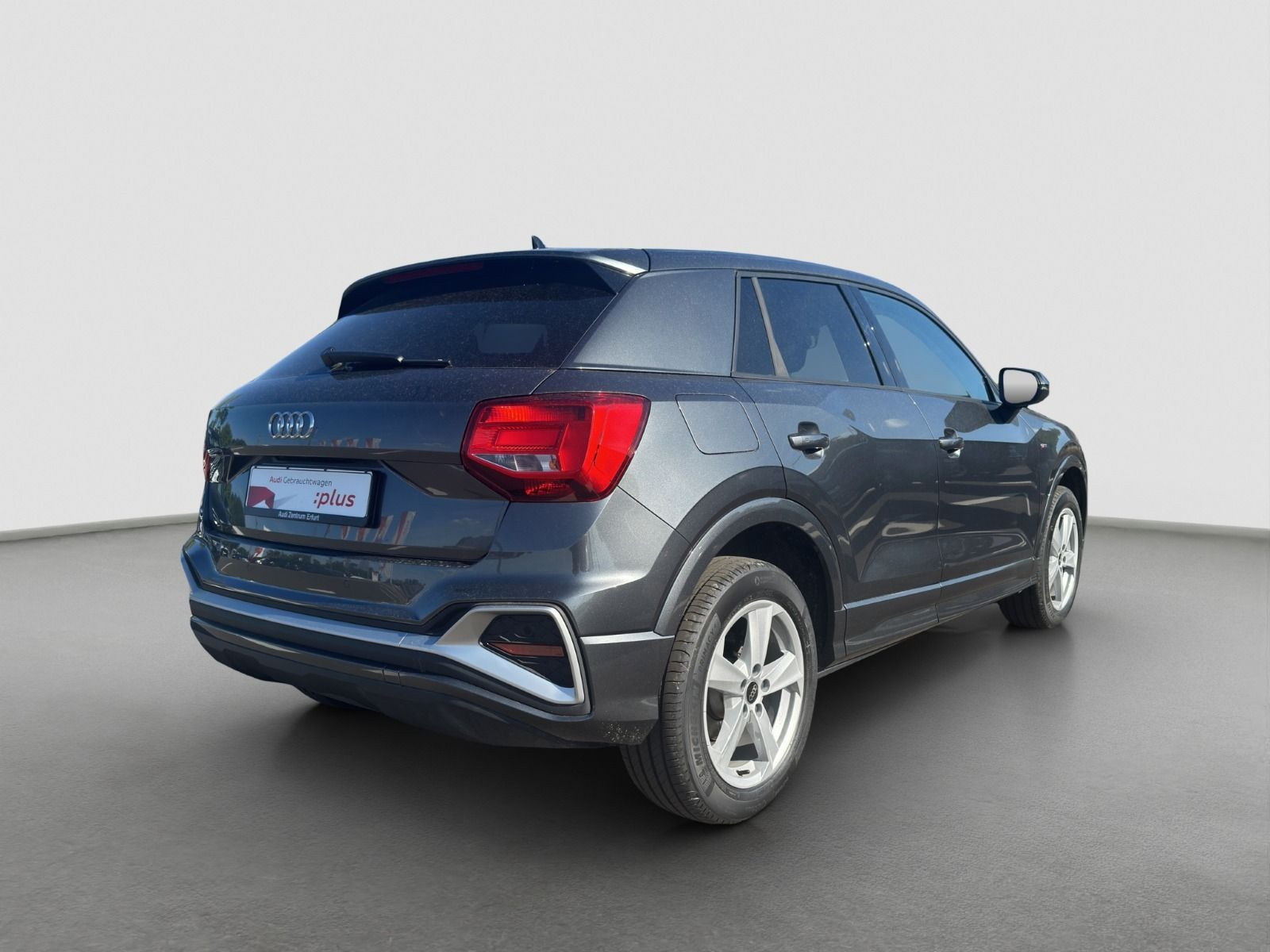 Audi - Q2_6