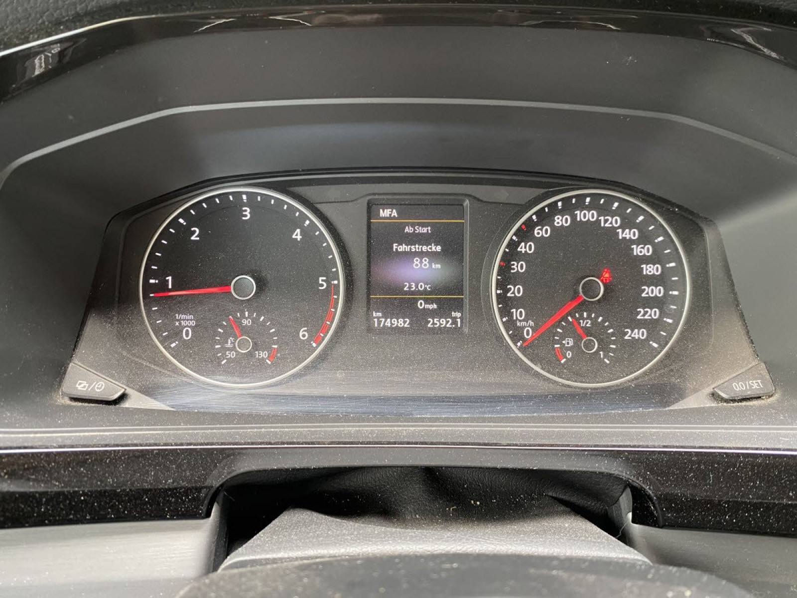 Volkswagen - T6 Multivan_8