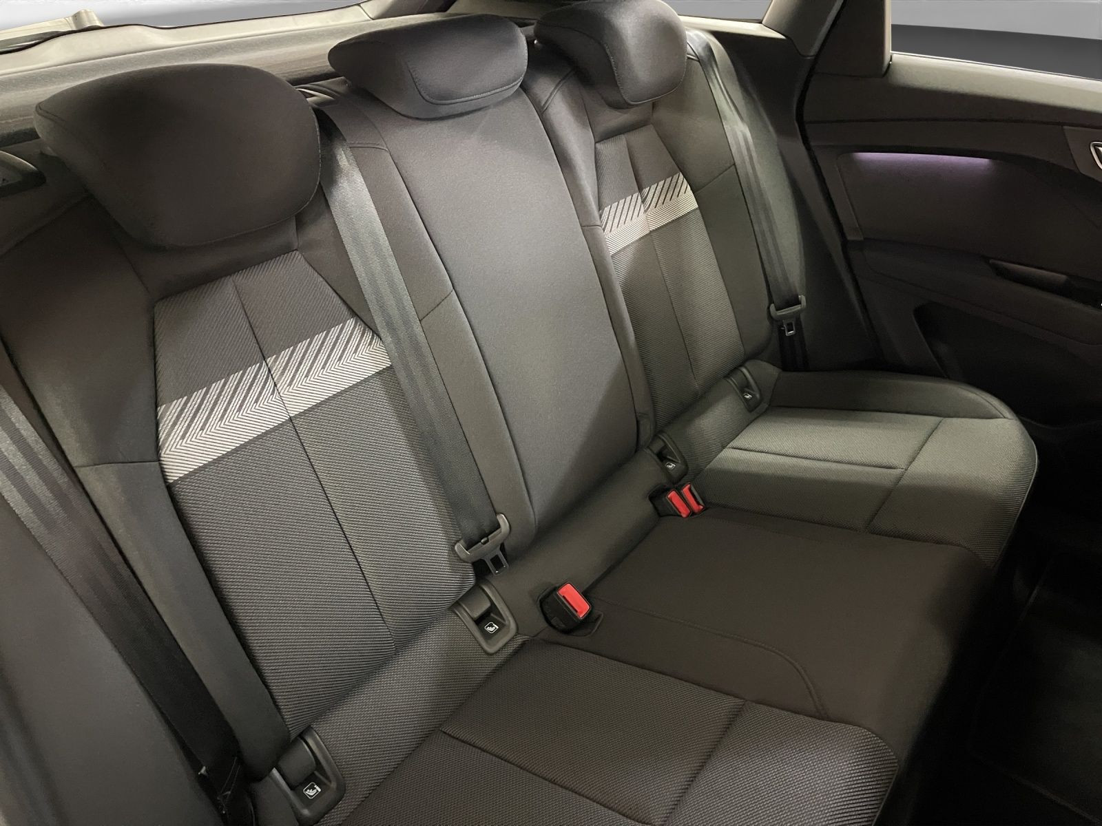 Audi - Q4 e-tron_19