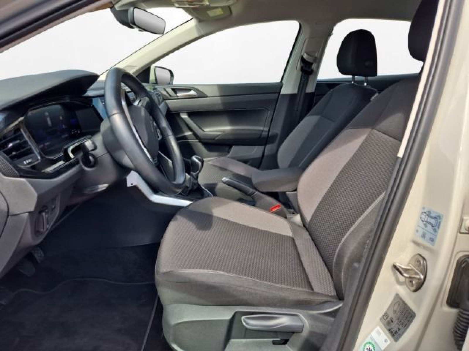 Volkswagen - Polo_4