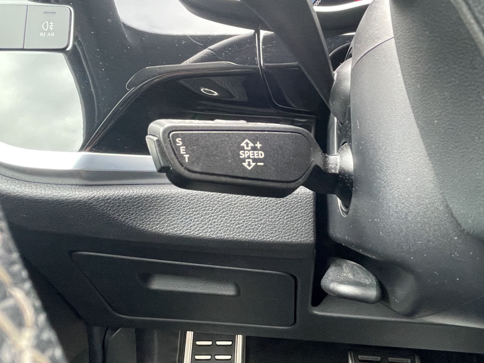 Audi - Q3_26