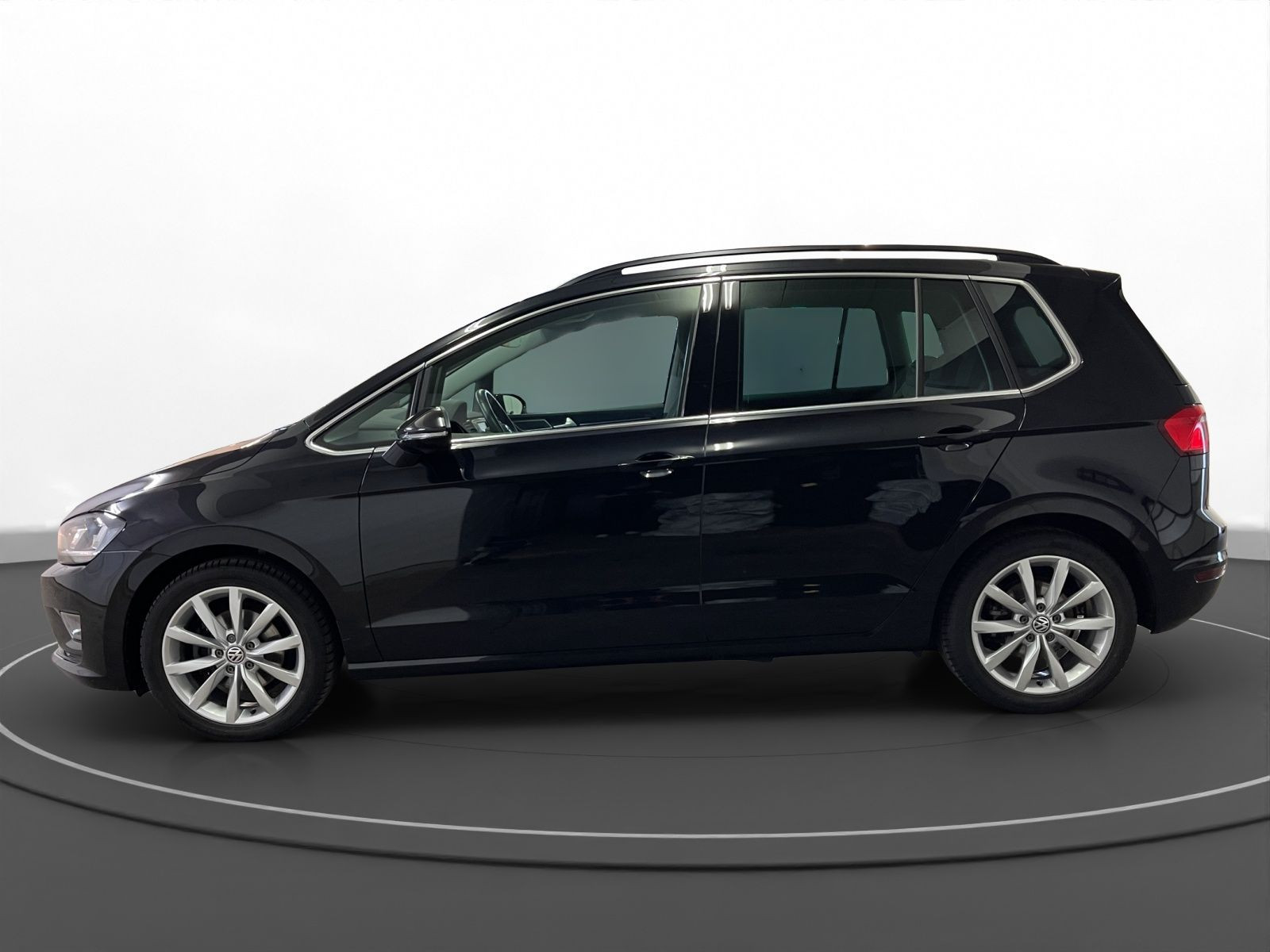 Volkswagen - Golf Sportsvan_8