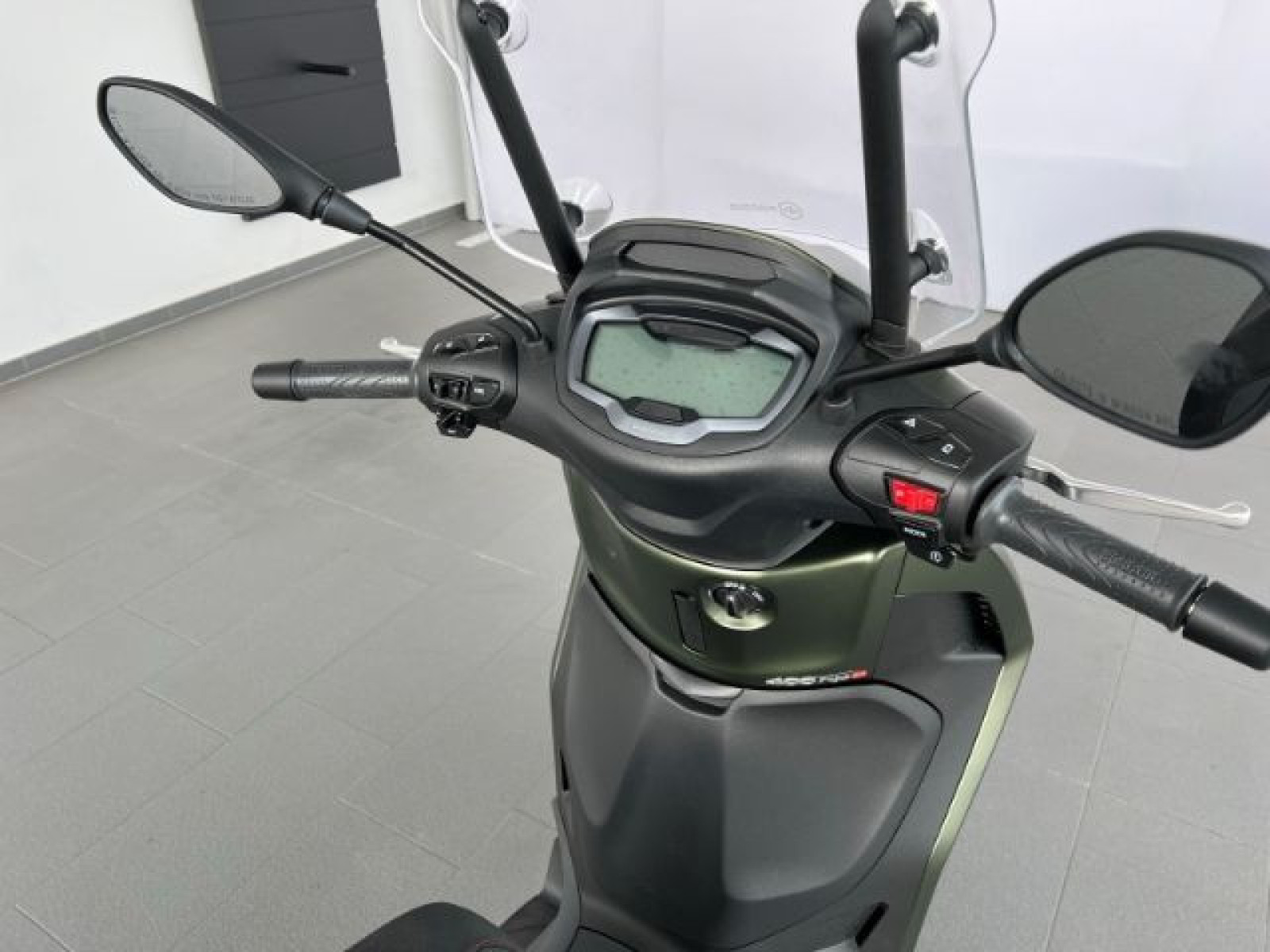 Piaggio - _8