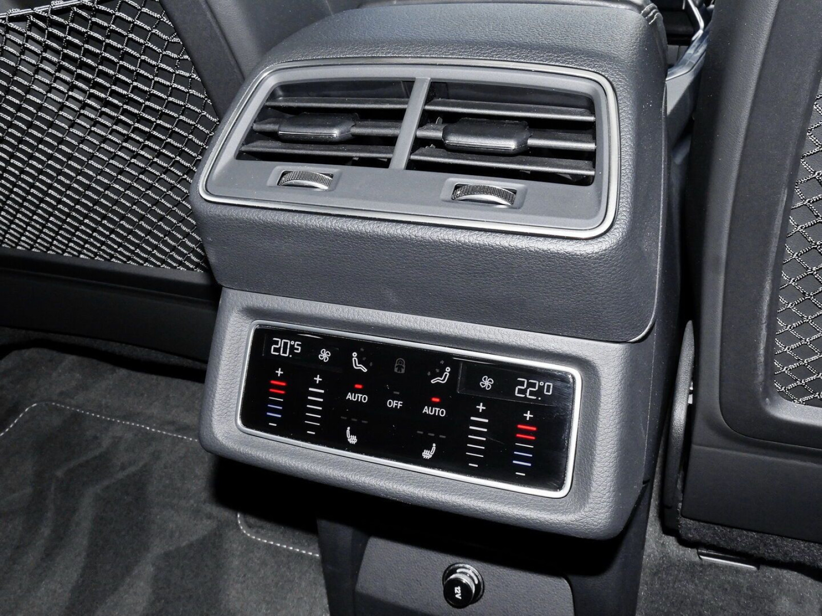 Audi - e-tron Sportback_9