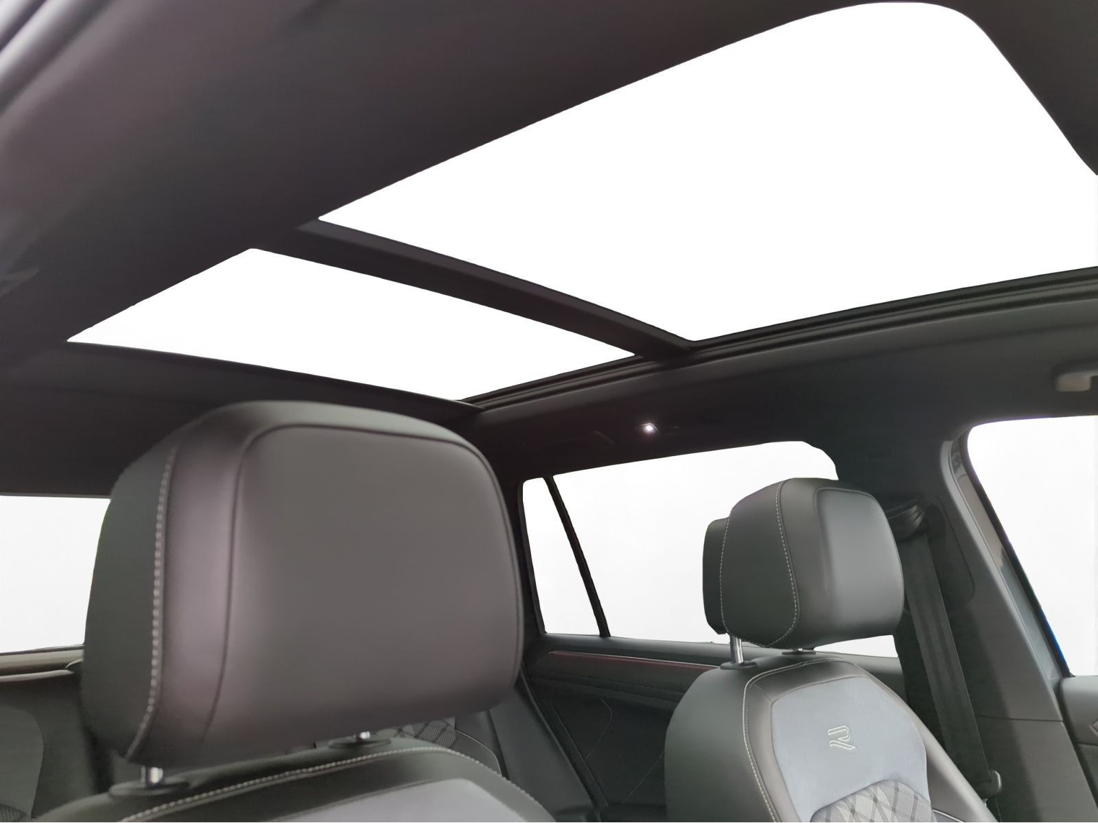Volkswagen - Tiguan_13