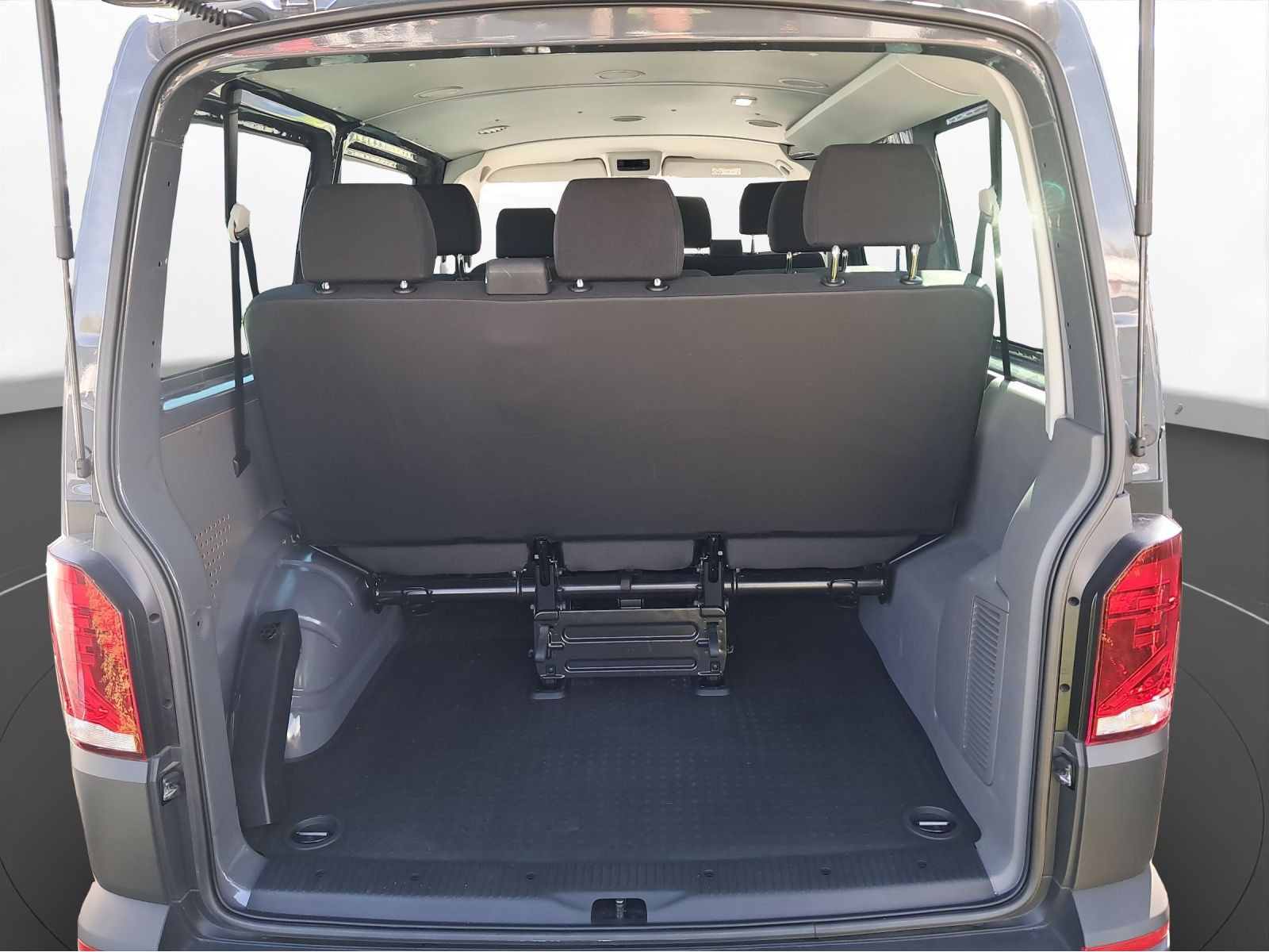 Volkswagen - T6.1 Kombi_13