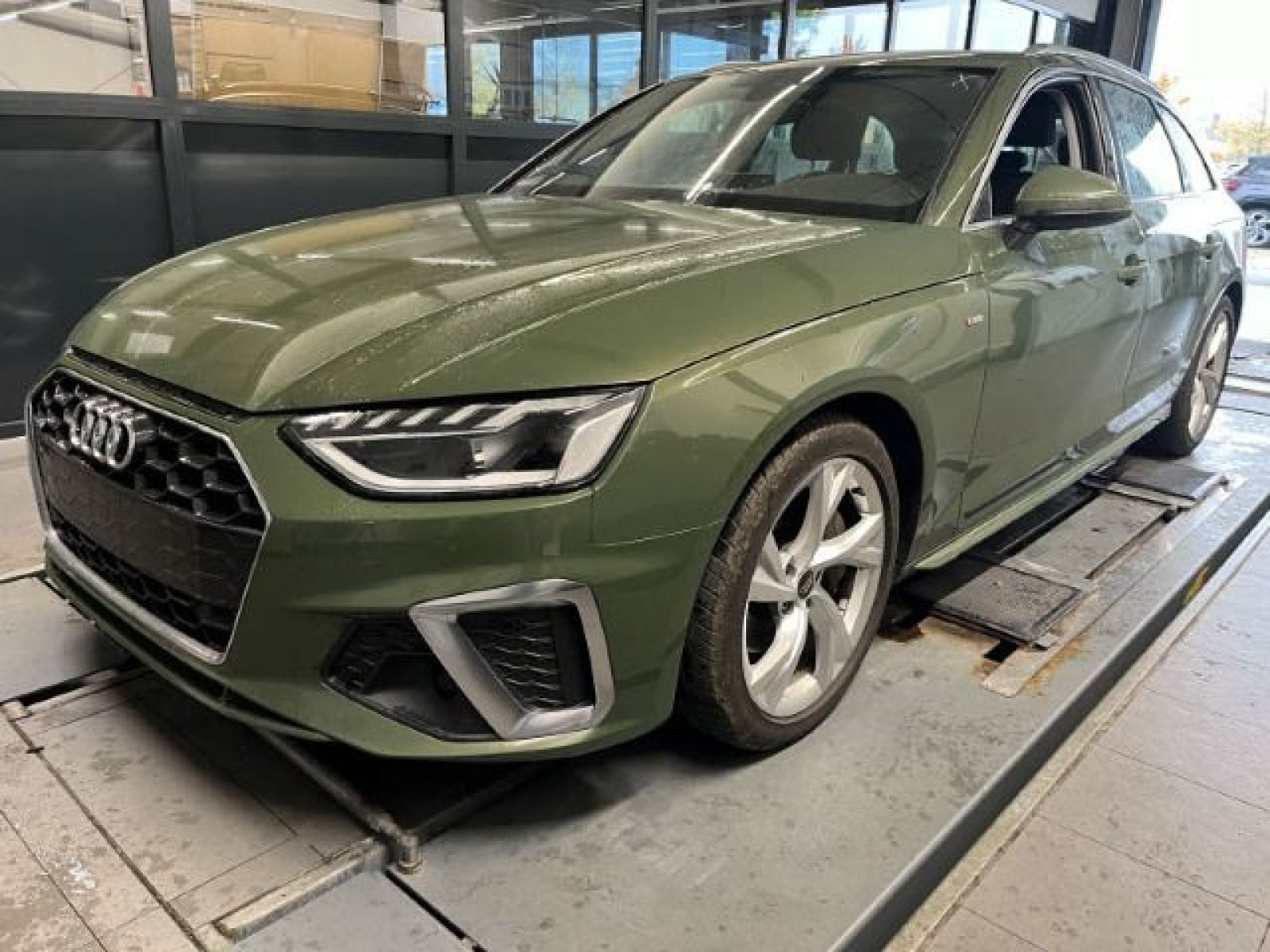 Audi - A4 Avant_15