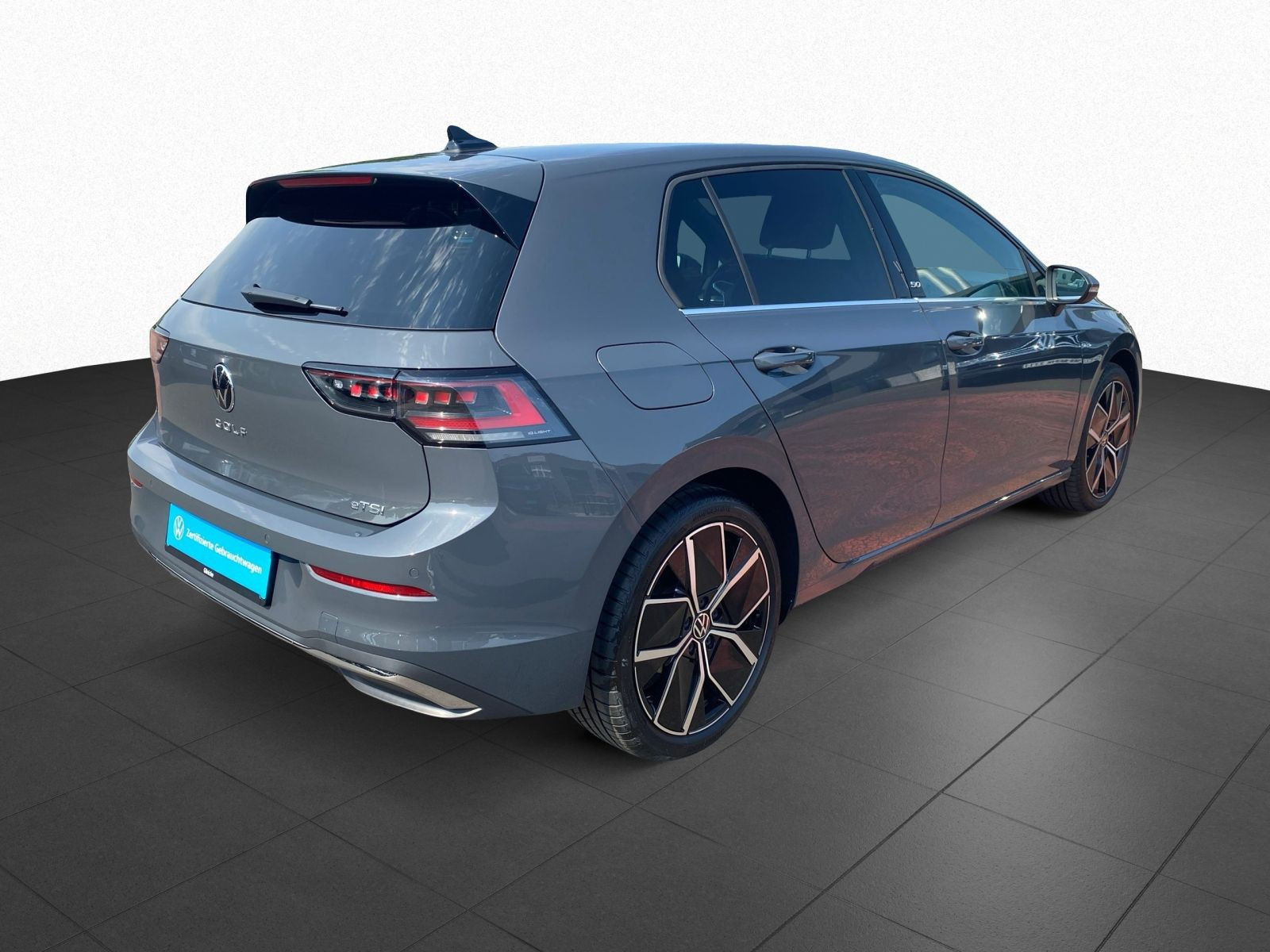 Volkswagen - Golf_4