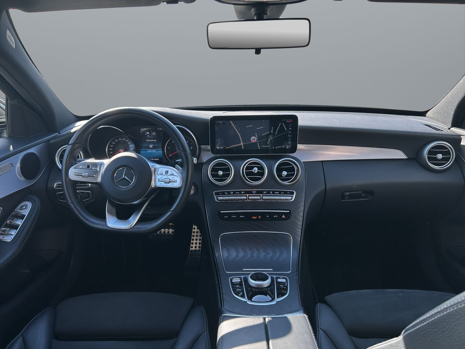Mercedes-Benz - C 300_4