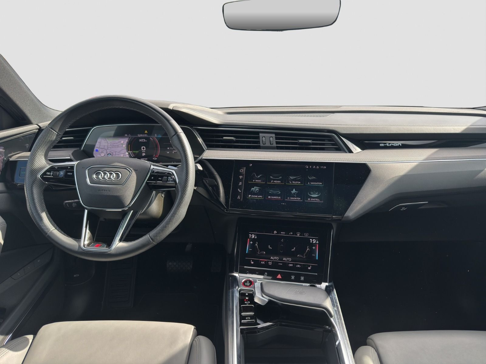 Audi - e-tron Sportback_13