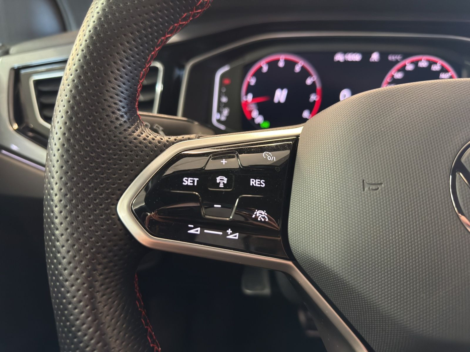 Volkswagen - Polo GTI_26