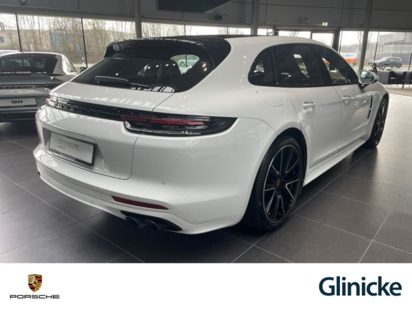Porsche - Panamera_5