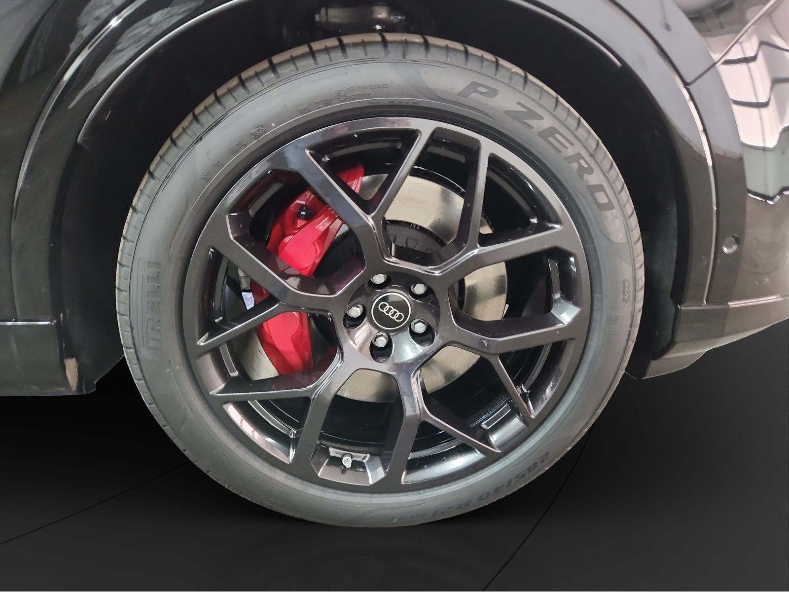 Audi - Q7_11