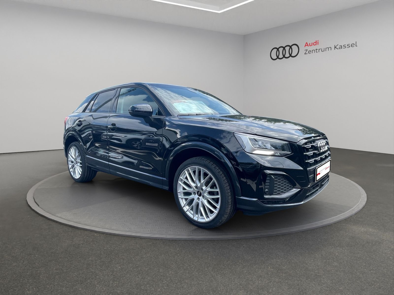 Audi - Q2_9