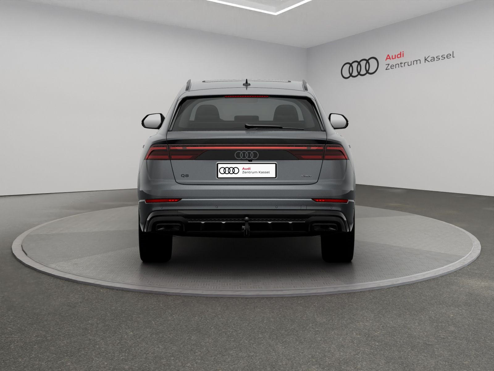 Audi - Q8_6 Audi - Q8_6