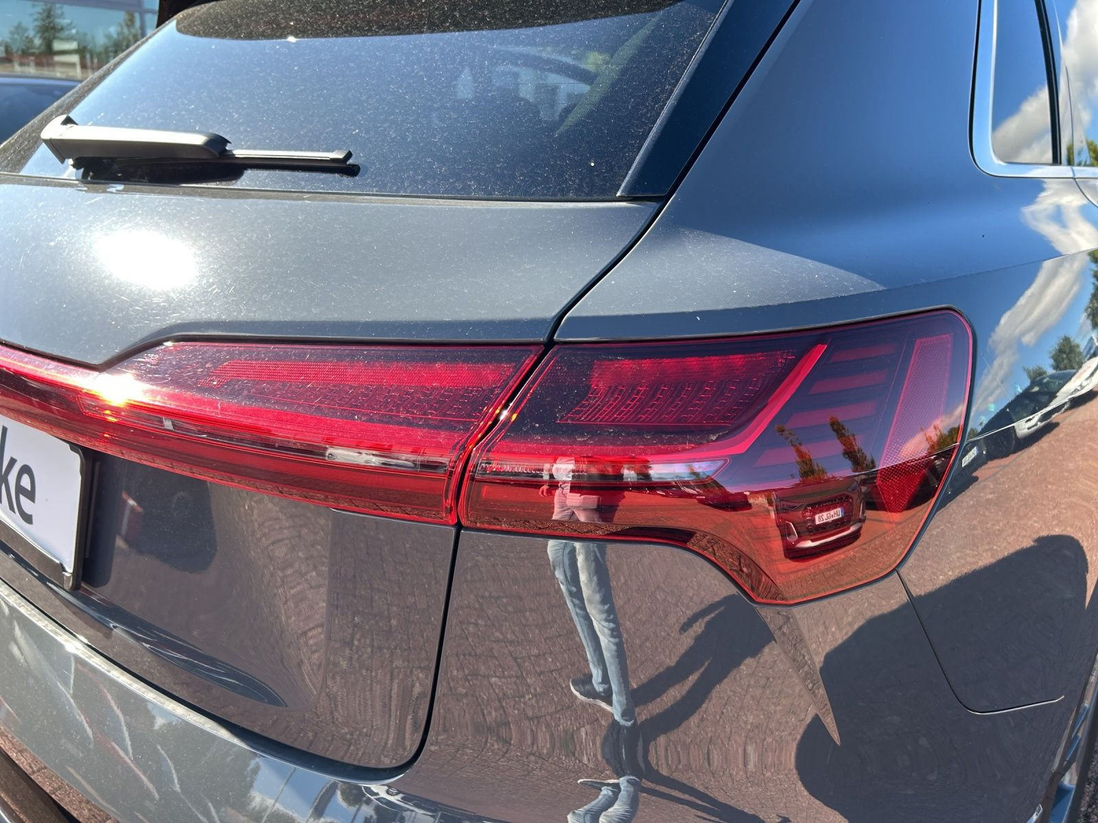 Audi - Q8 e-tron_23