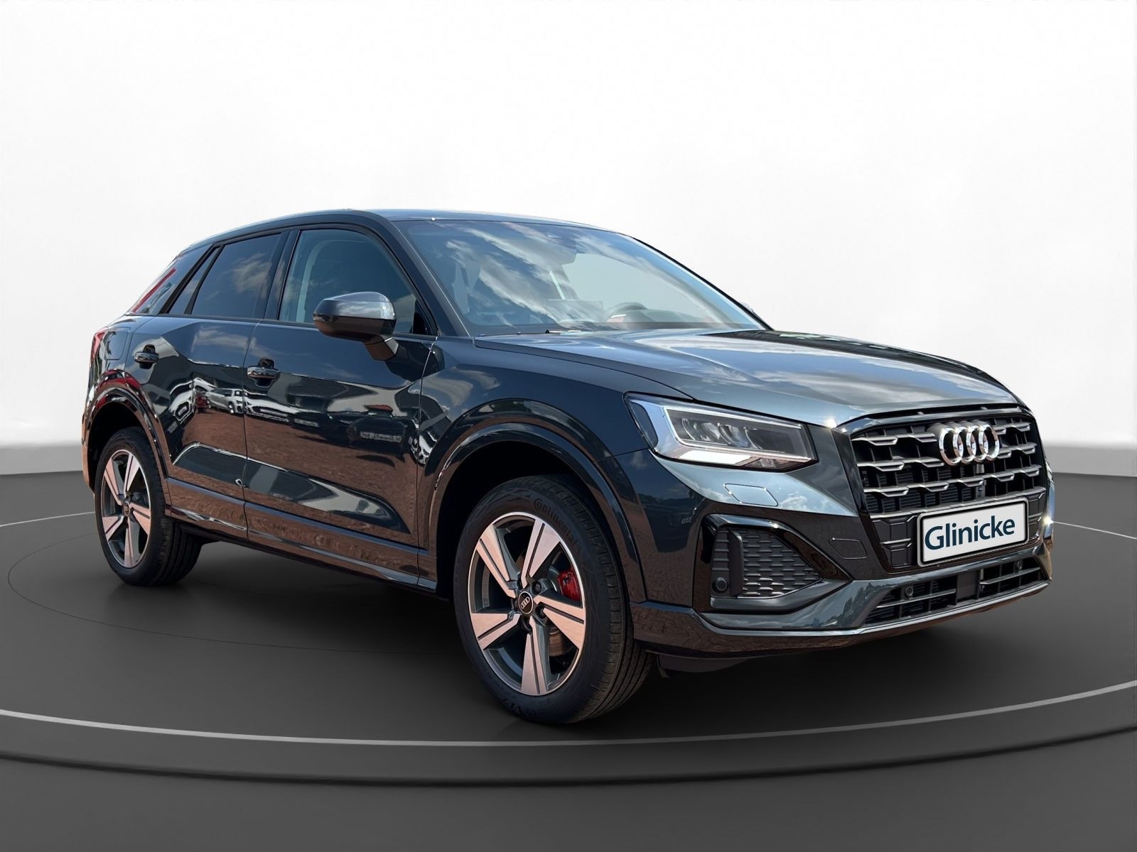 Audi - Q2_17