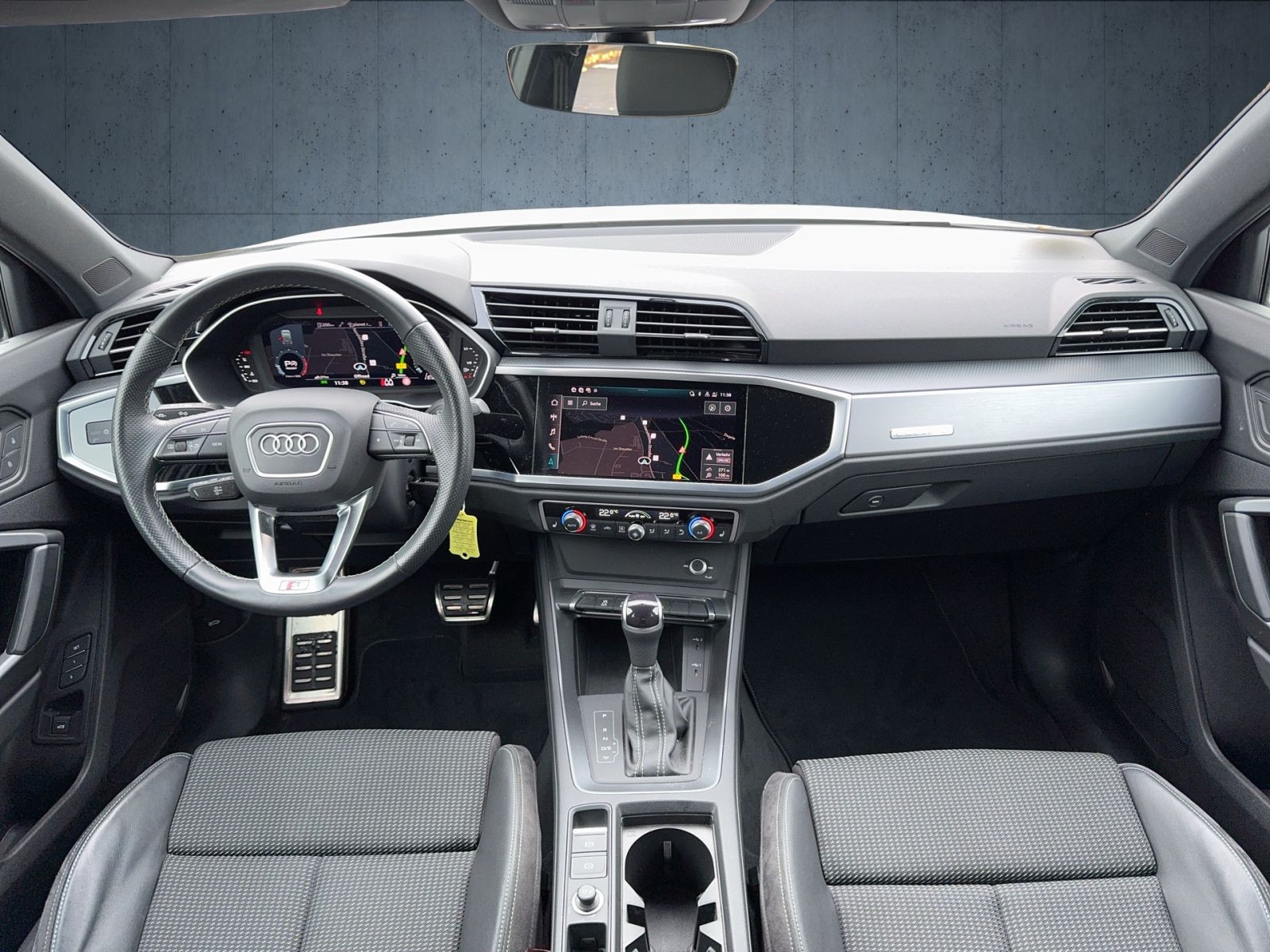 Audi - Q3_11 Audi - Q3_11