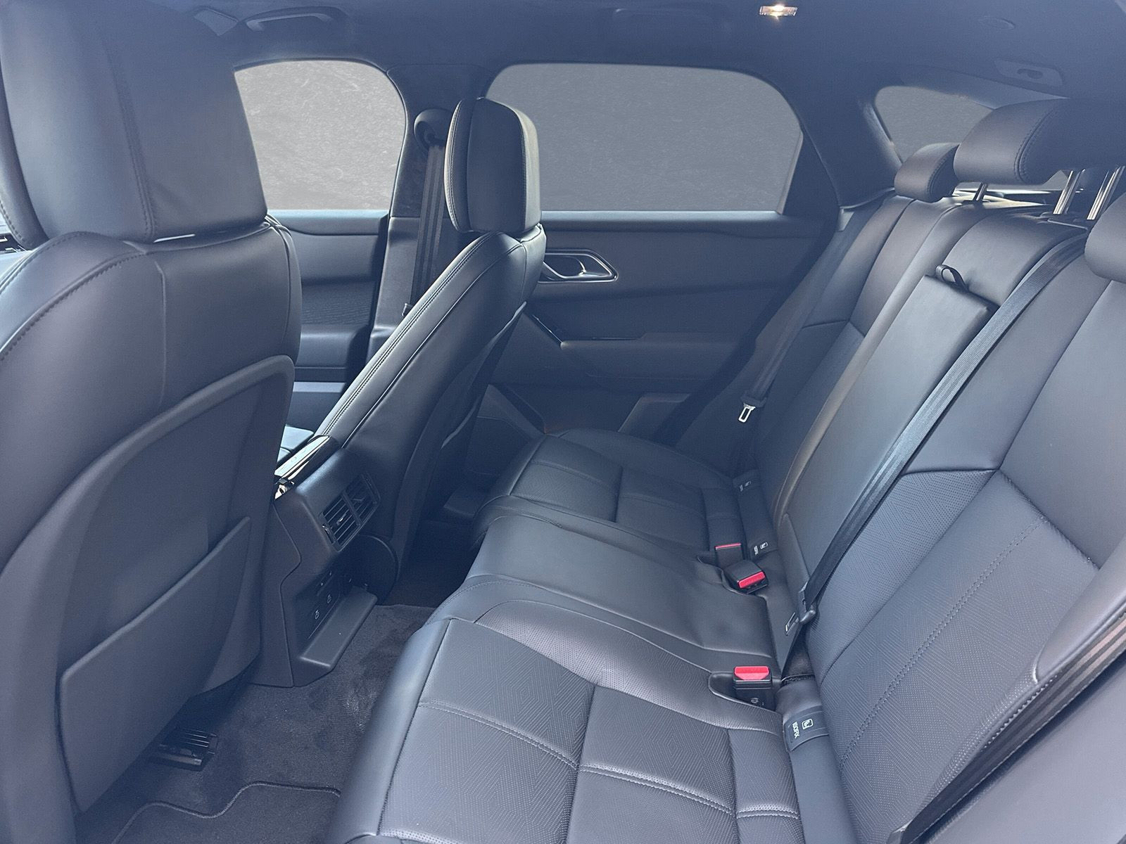 Land Rover - Range Rover Velar_5