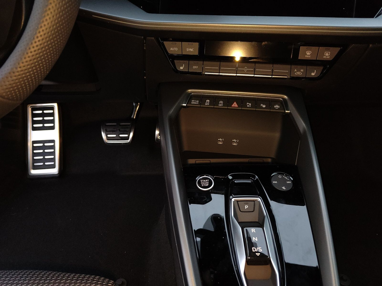 Audi - A3 Limousine_8