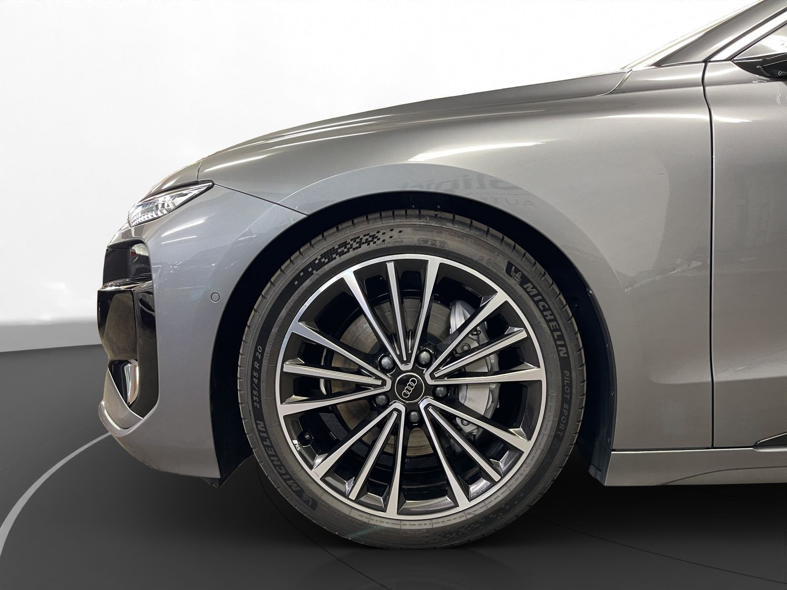 Audi - A6 Avant e-tron_13