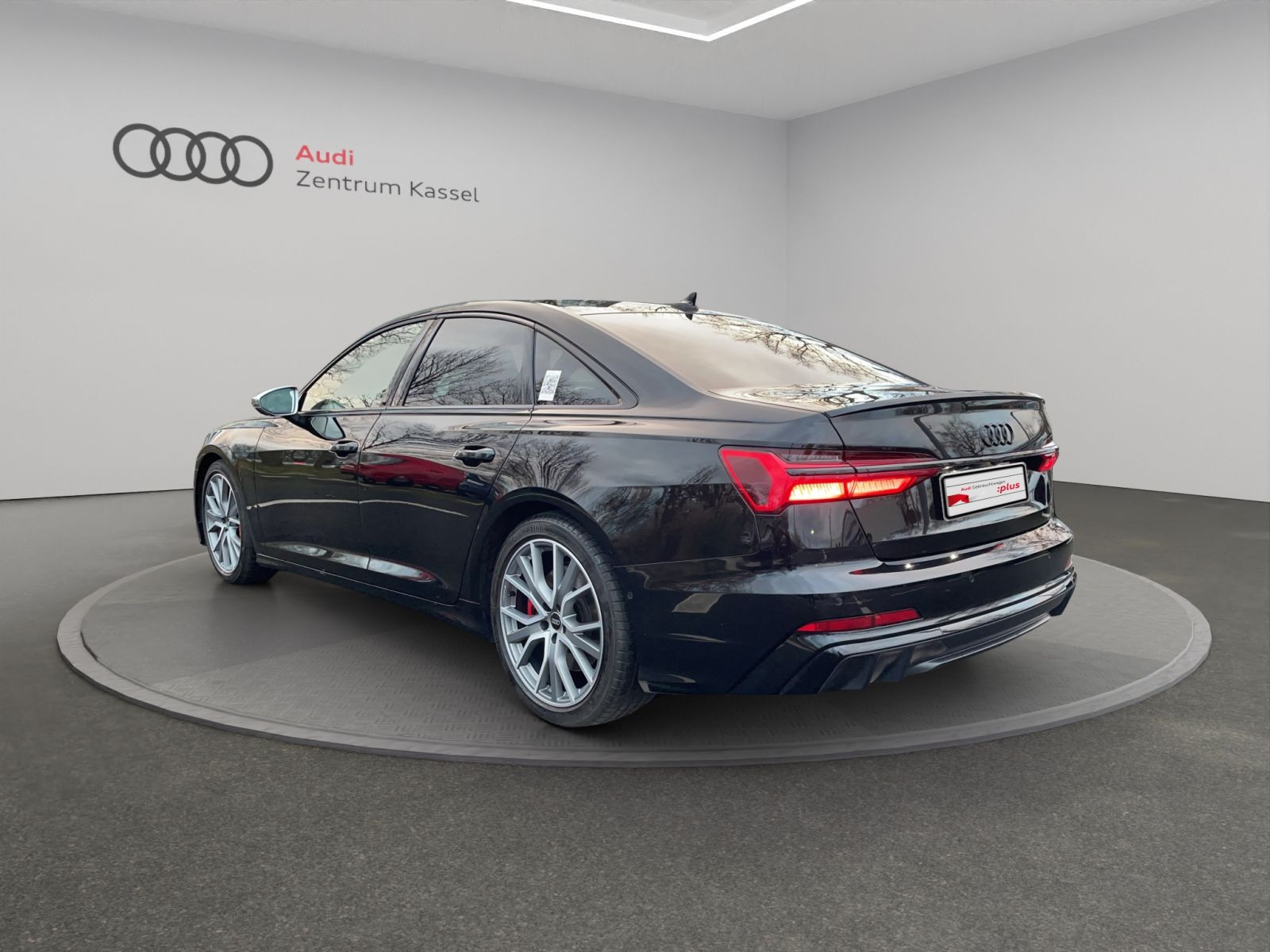 Audi - S6_5