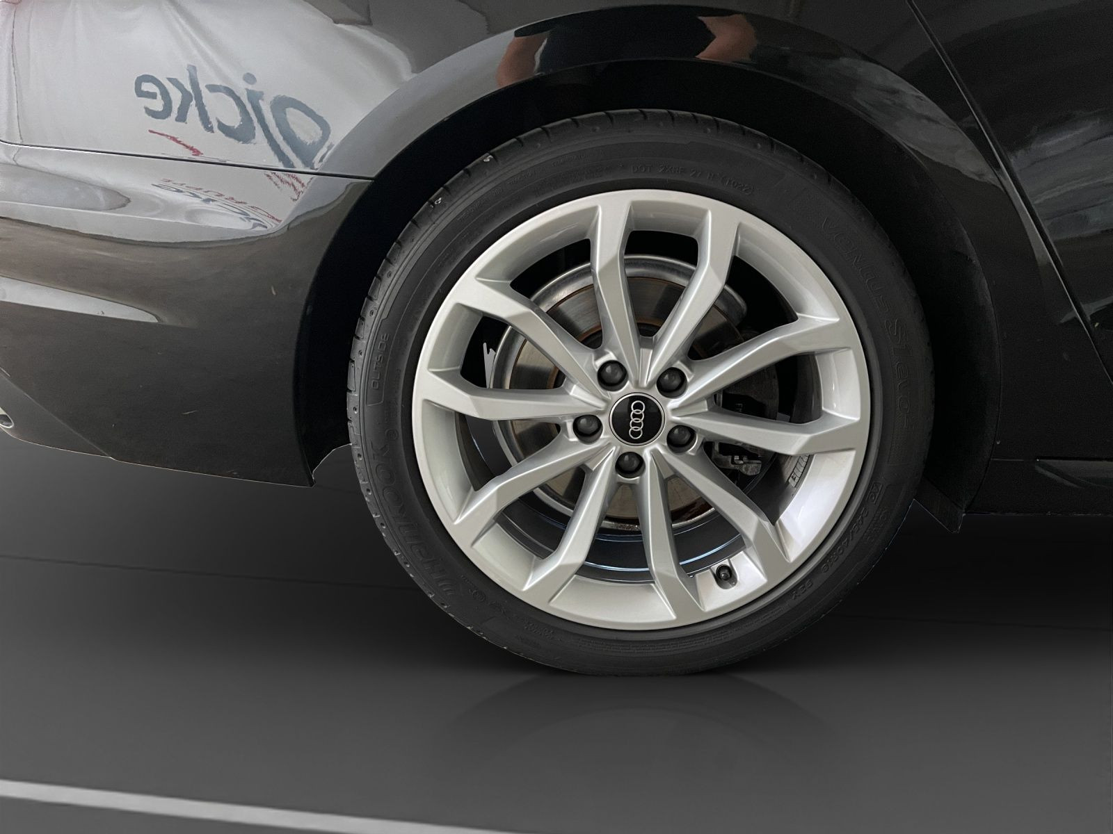 Audi - A4_16